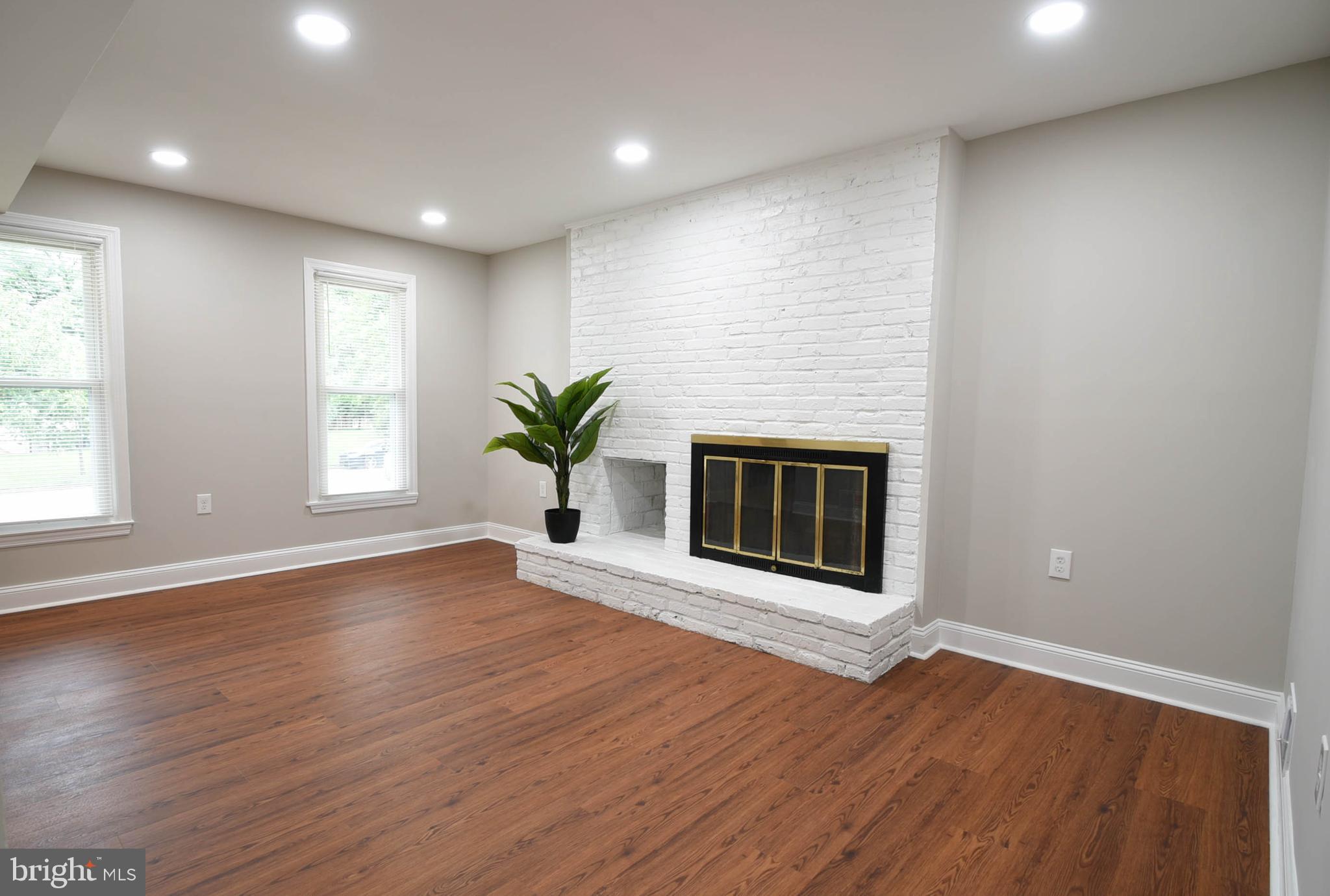 WOODLARK - Residential