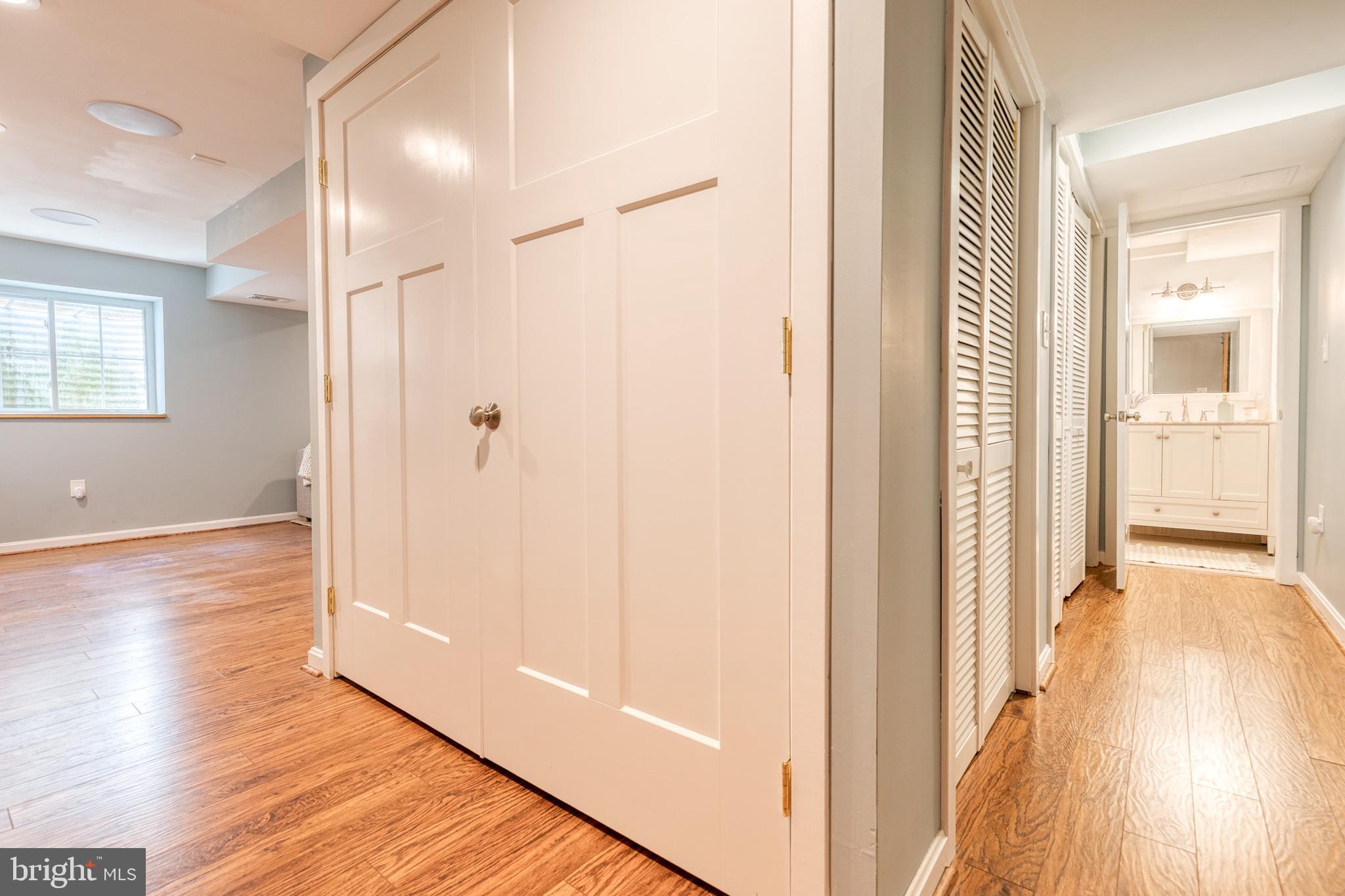 HARMANS WOODS - Residential