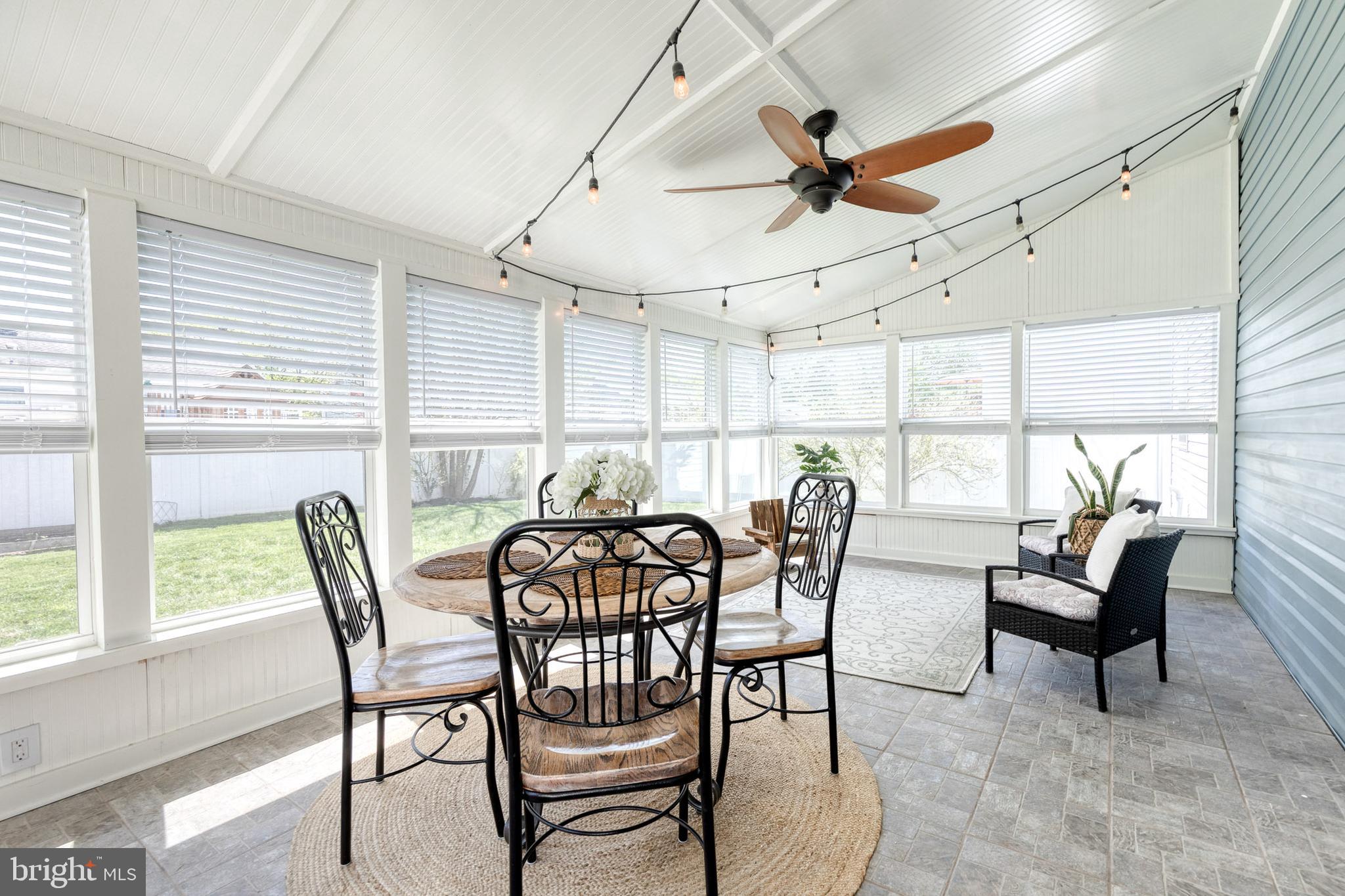 HARMANS WOODS - Residential