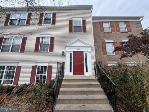 109 FORT EVANS ROAD SE B LEESBURG VA 20175