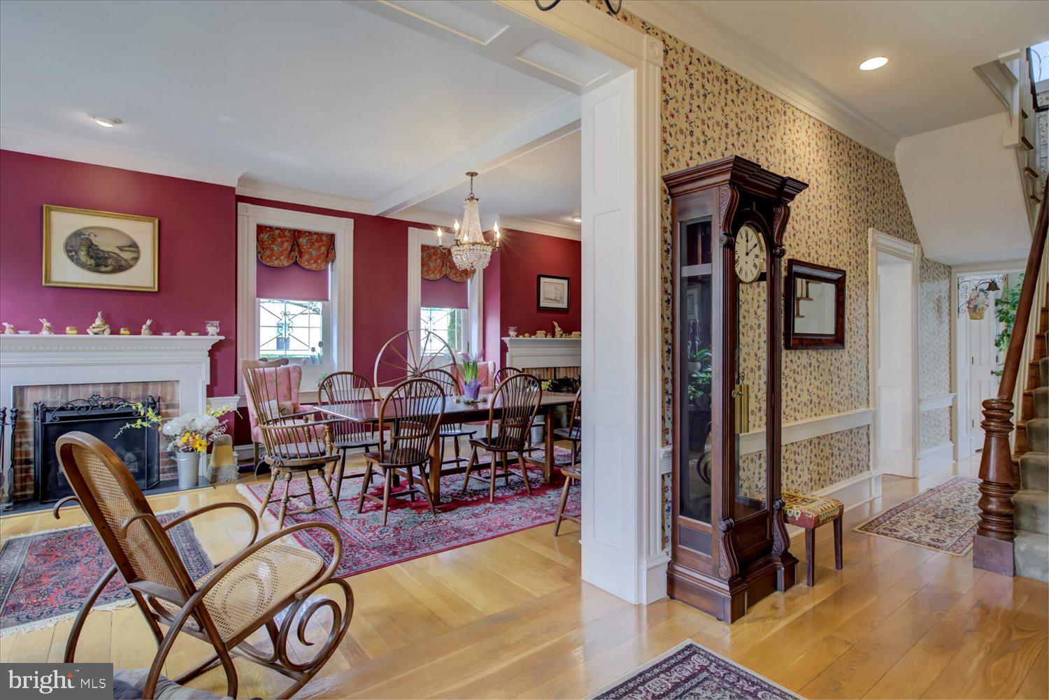 CAPITOL HILL - Residential