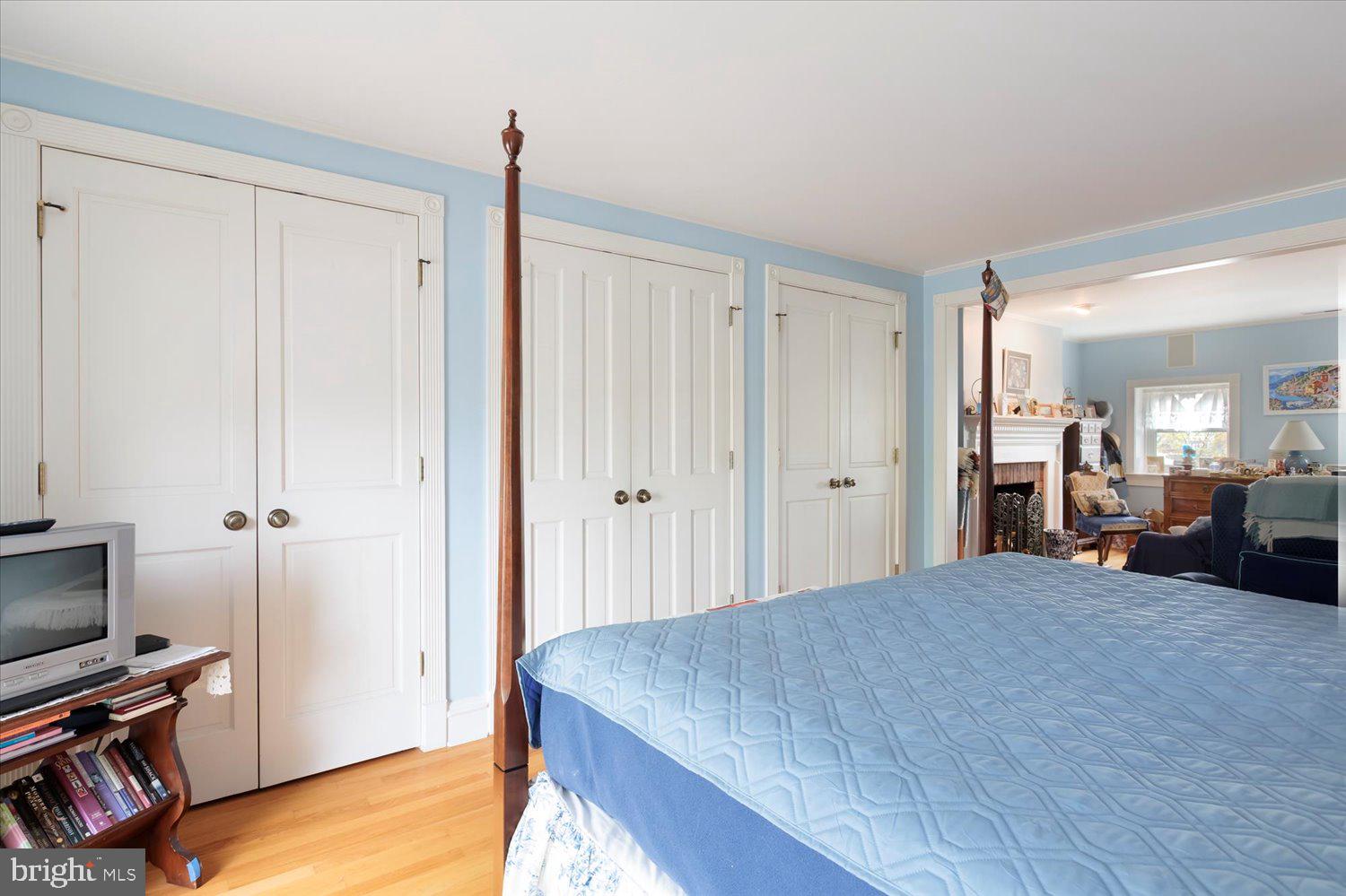 CAPITOL HILL - Residential