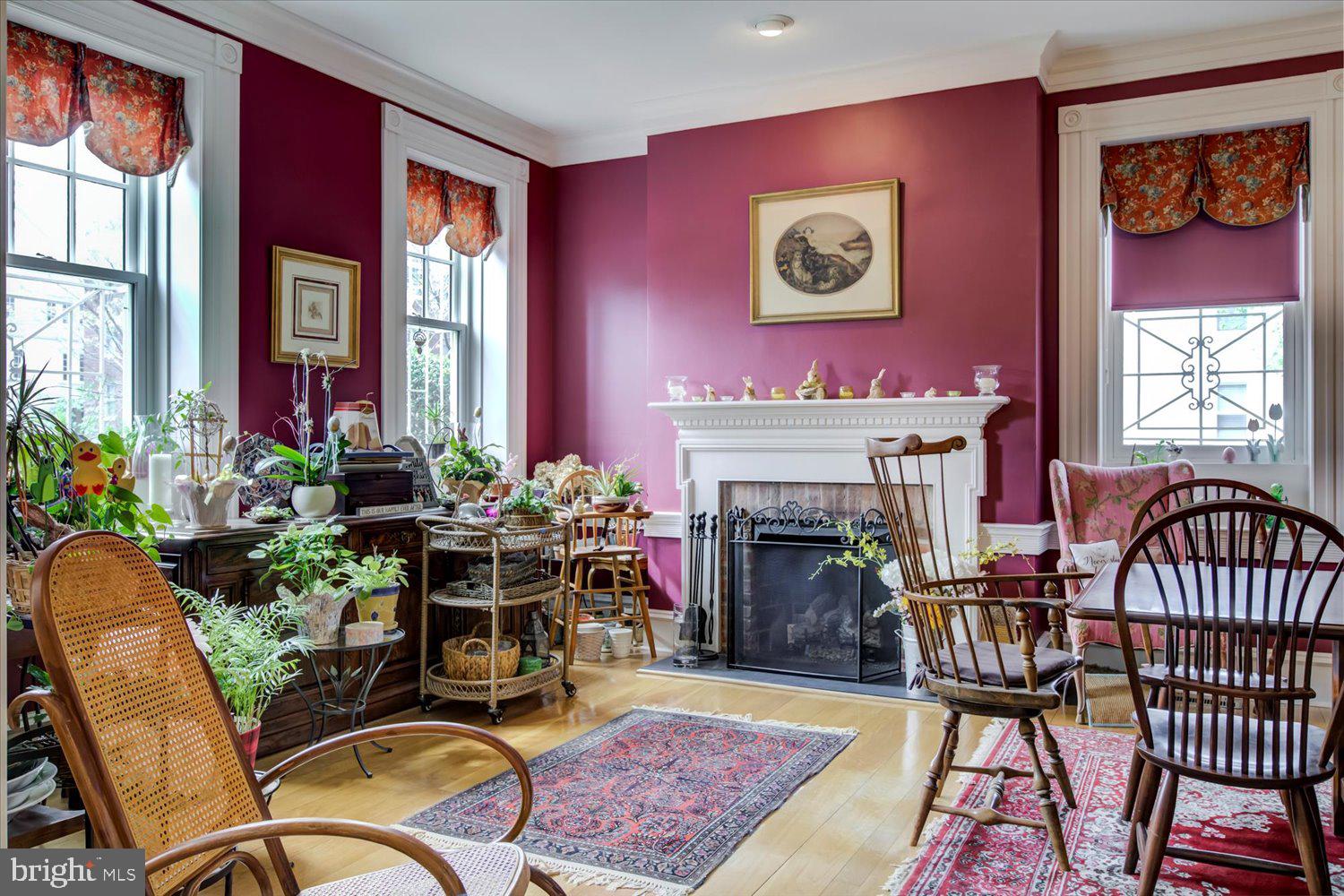 CAPITOL HILL - Residential