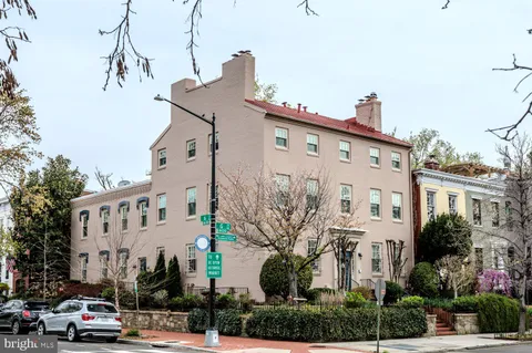 600 G Street SE, Washington, DC MLS: DCDC2194156