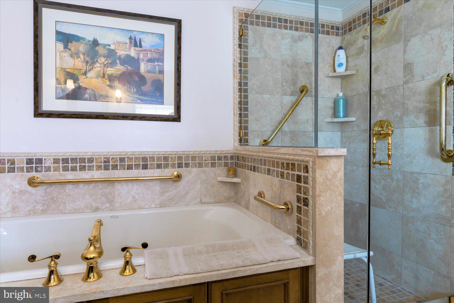 CAPITOL HILL - Residential