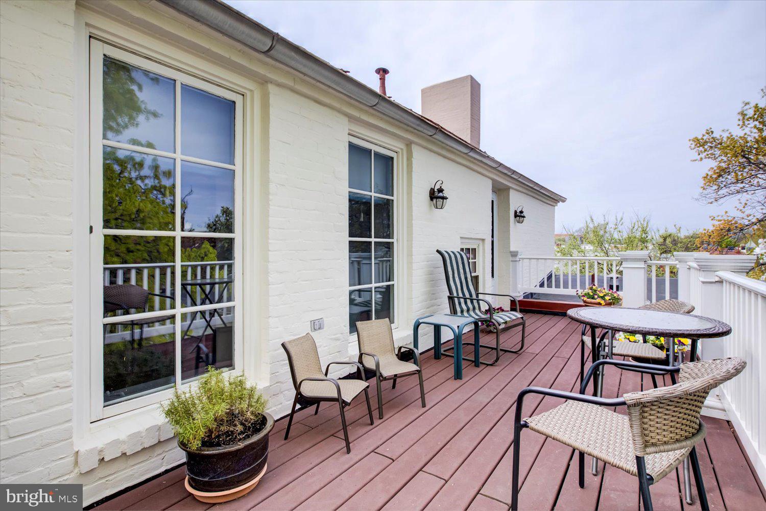 CAPITOL HILL - Residential