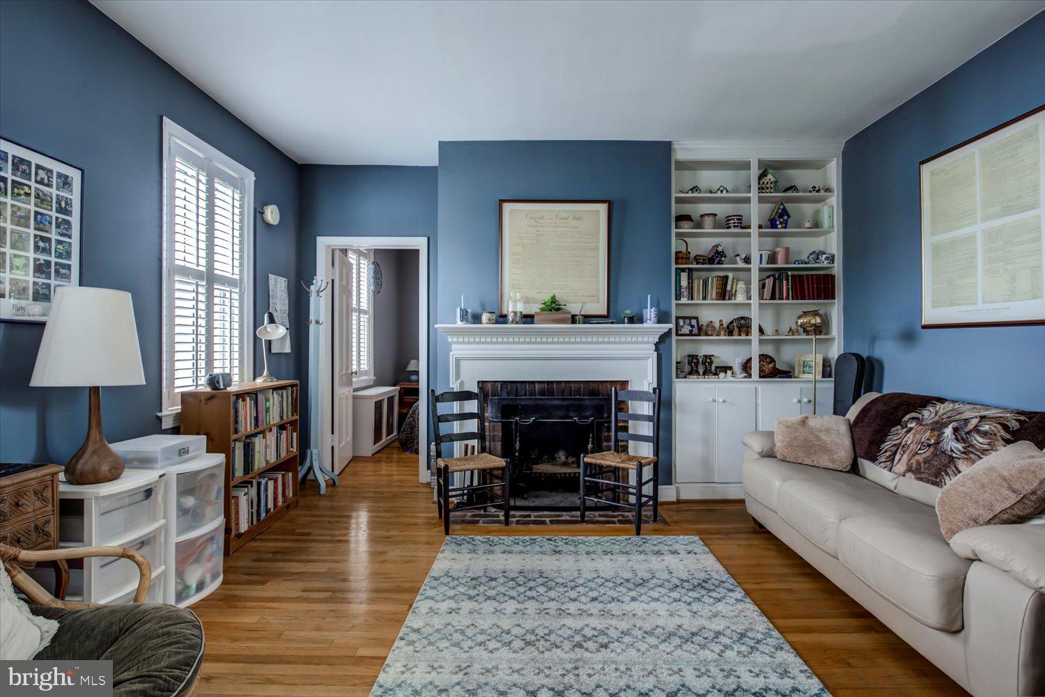 CAPITOL HILL - Residential