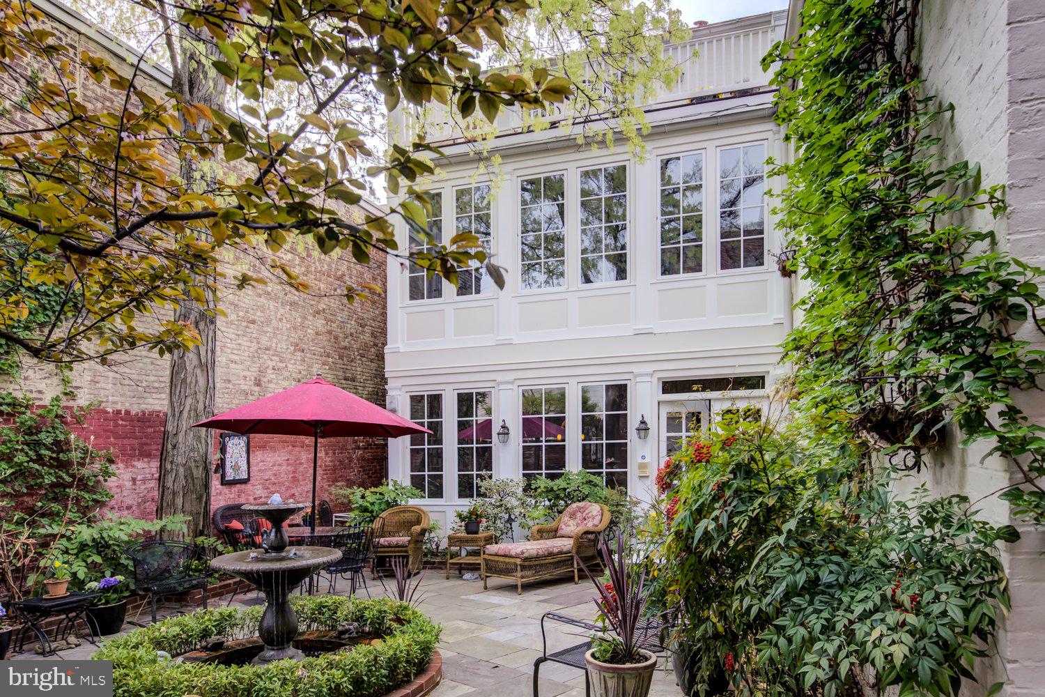CAPITOL HILL - Residential