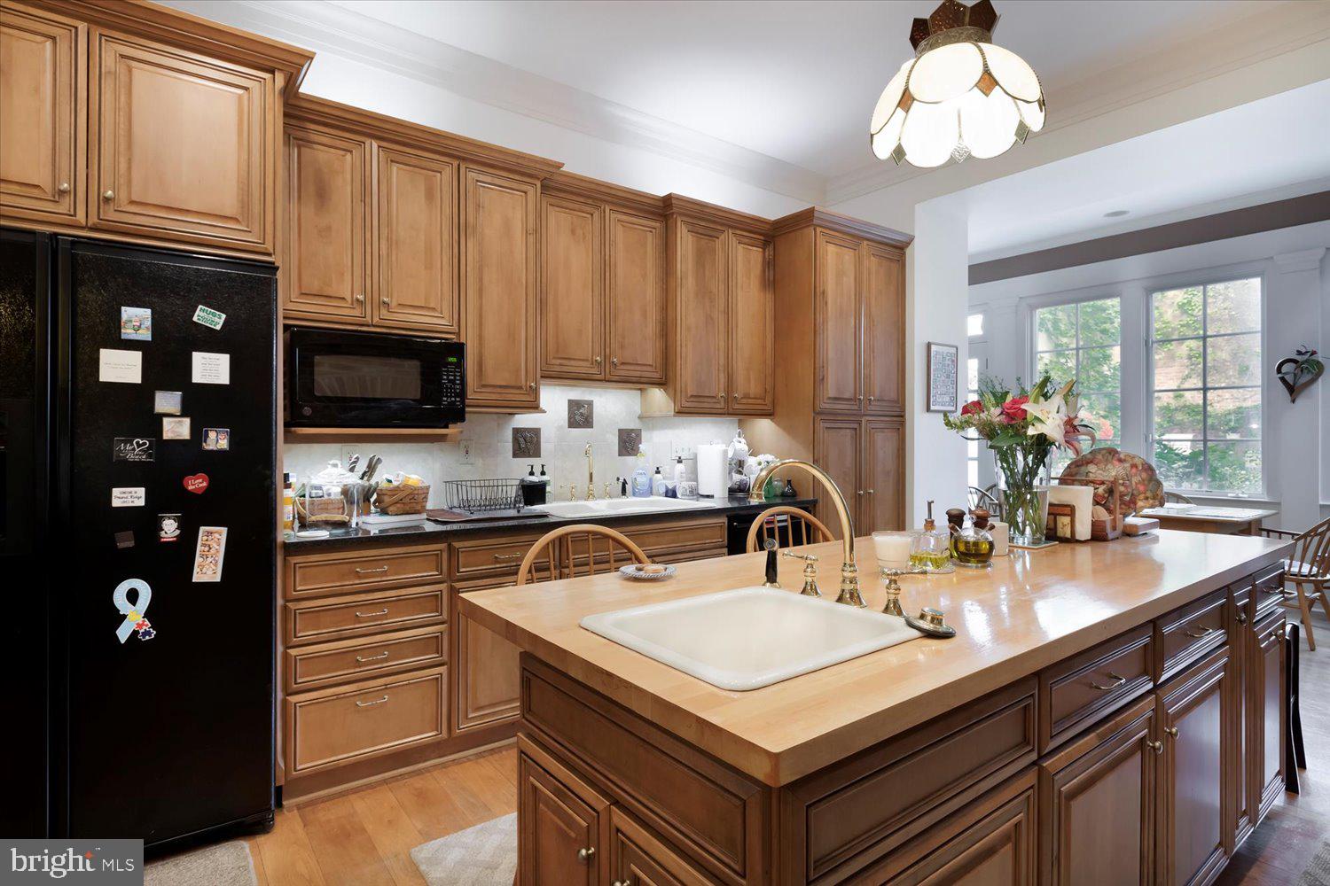 CAPITOL HILL - Residential