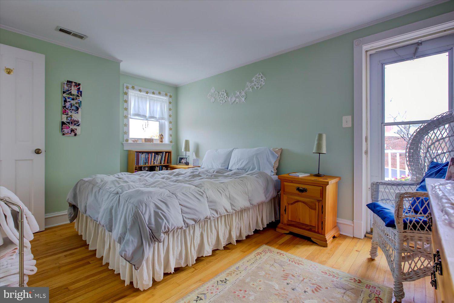 CAPITOL HILL - Residential