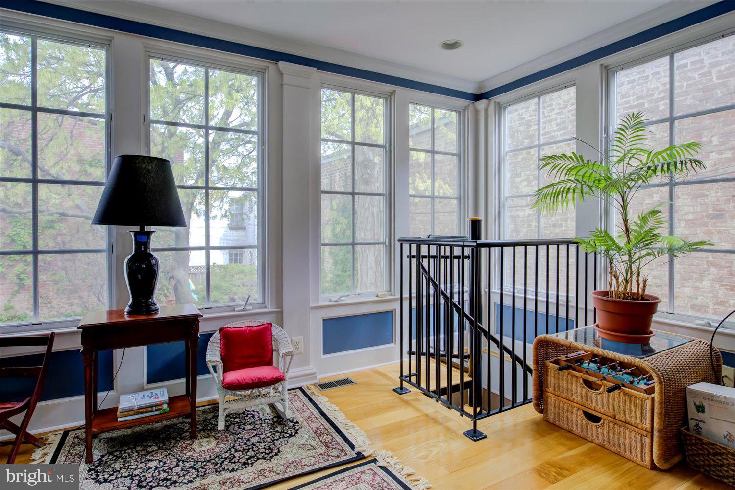 CAPITOL HILL - Residential