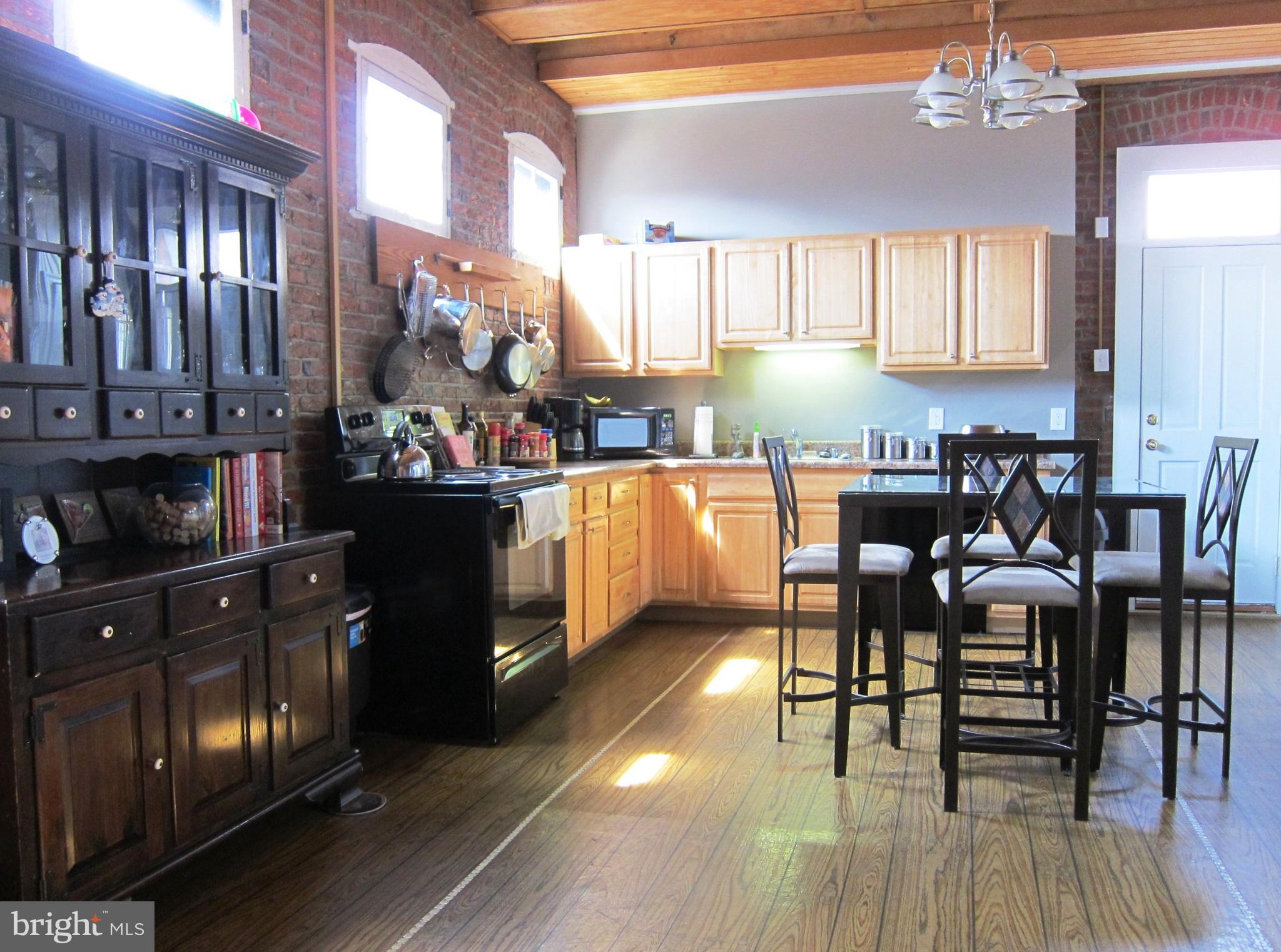 FEDERAL HILL HISTORIC DISTRICT - Residential Lease