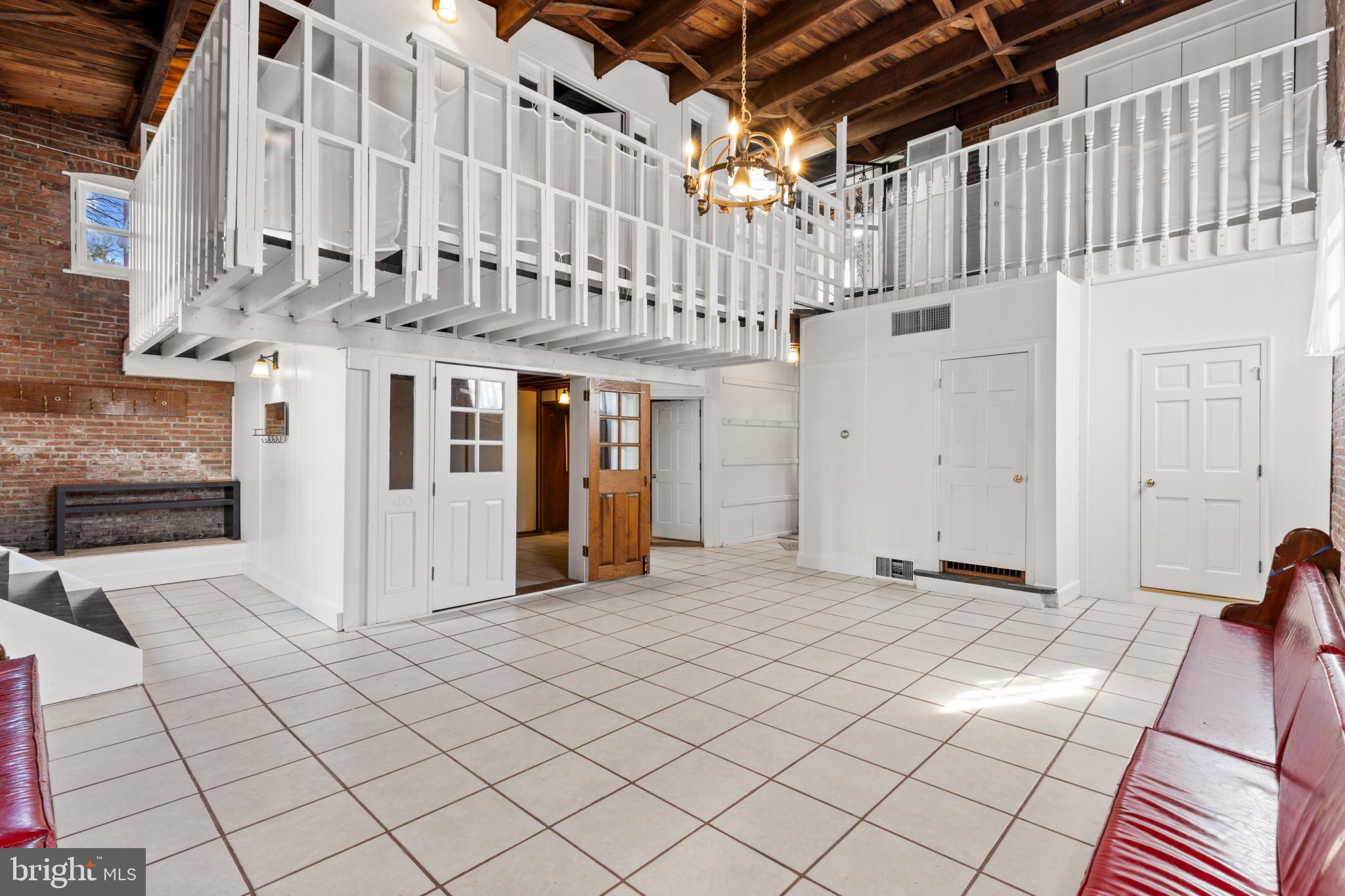 FEDERAL HILL HISTORIC DISTRICT - Residential Lease