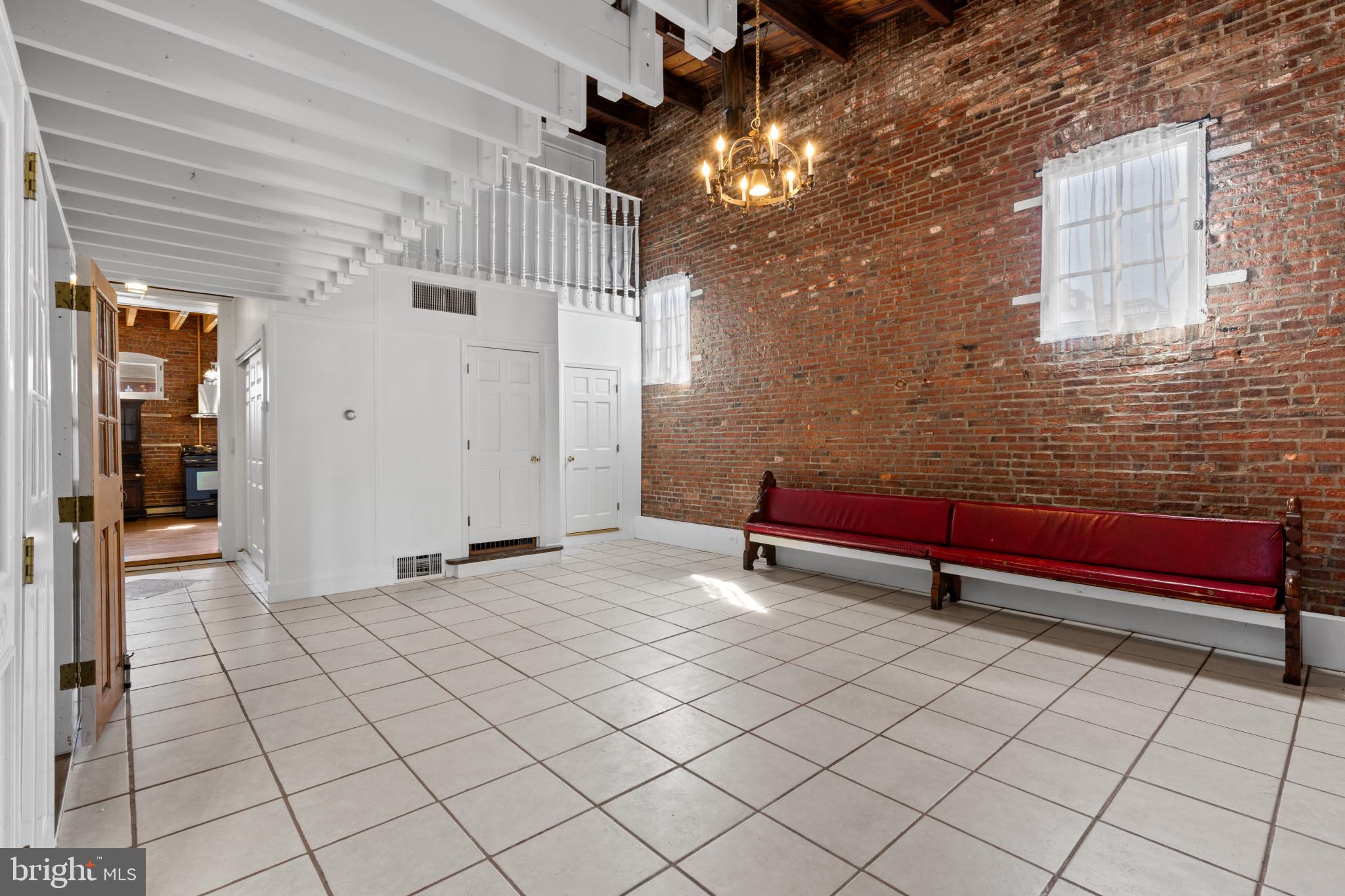 FEDERAL HILL HISTORIC DISTRICT - Residential Lease