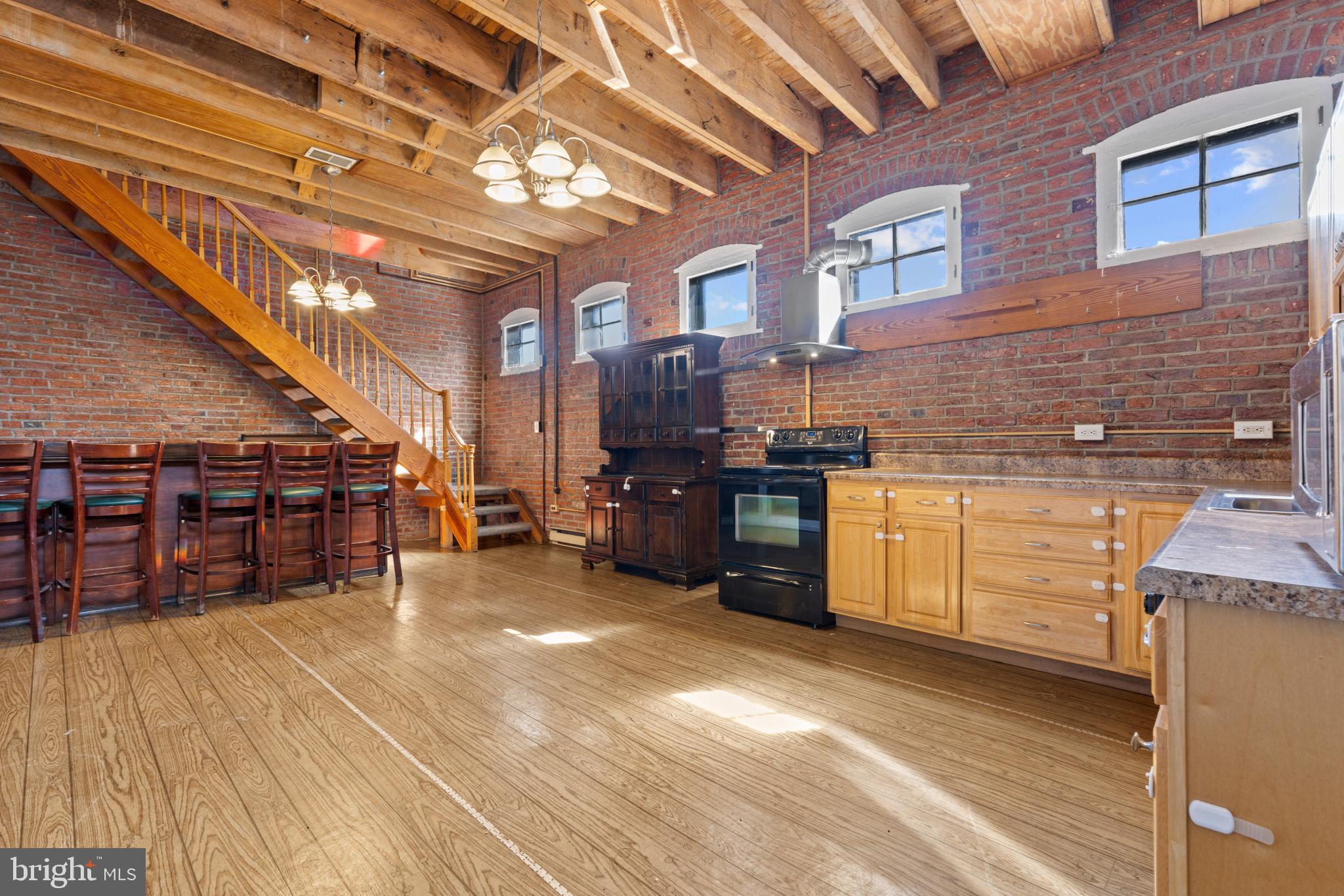 FEDERAL HILL HISTORIC DISTRICT - Residential Lease