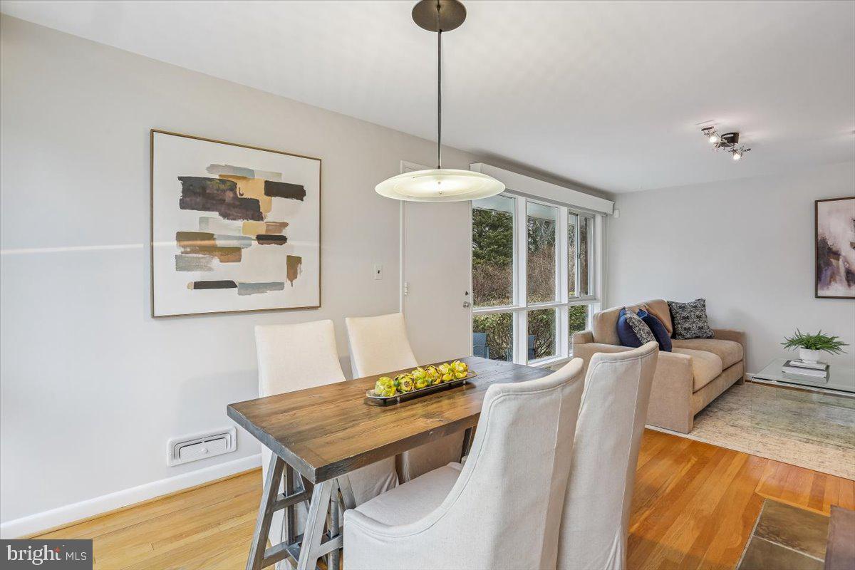 WILDWOOD MANOR - Residential