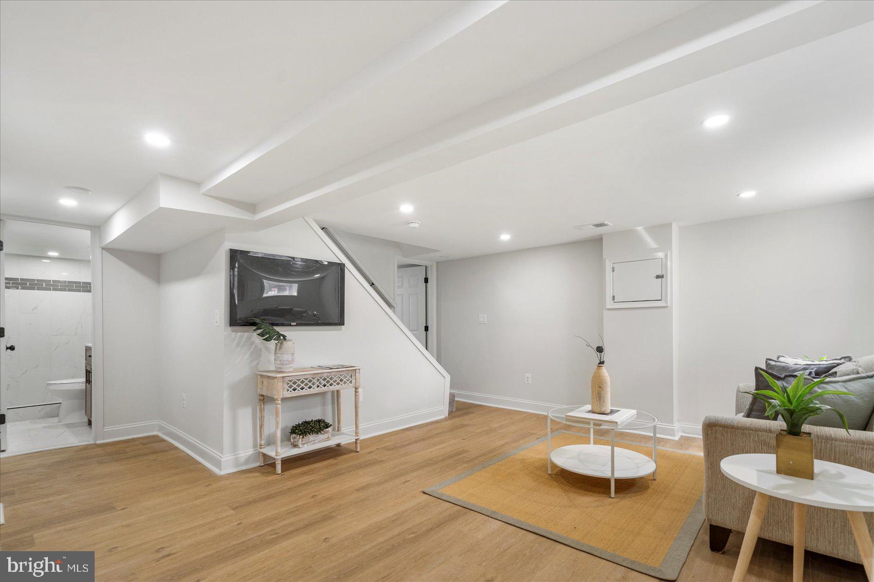 HAMILTON HEIGHTS - Residential