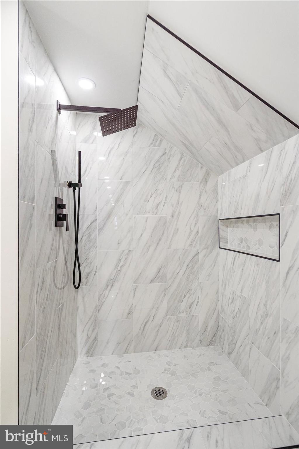 HAMILTON HEIGHTS - Residential