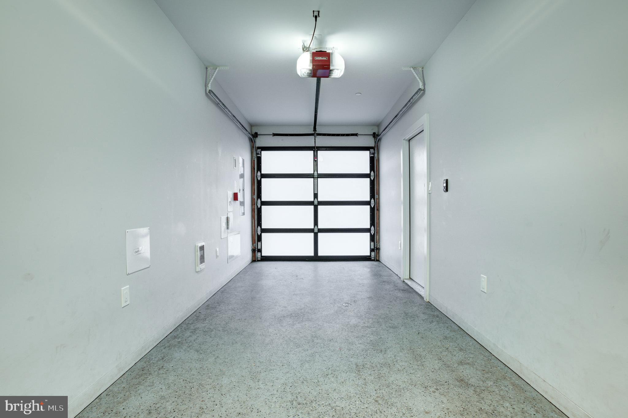 2526 E ALBERT STREET