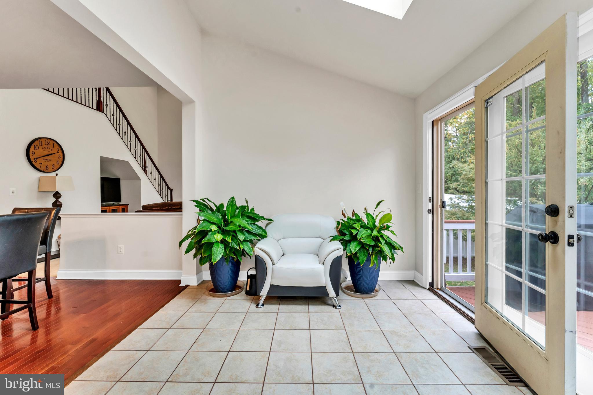 MARLBORO RIDGE - Residential