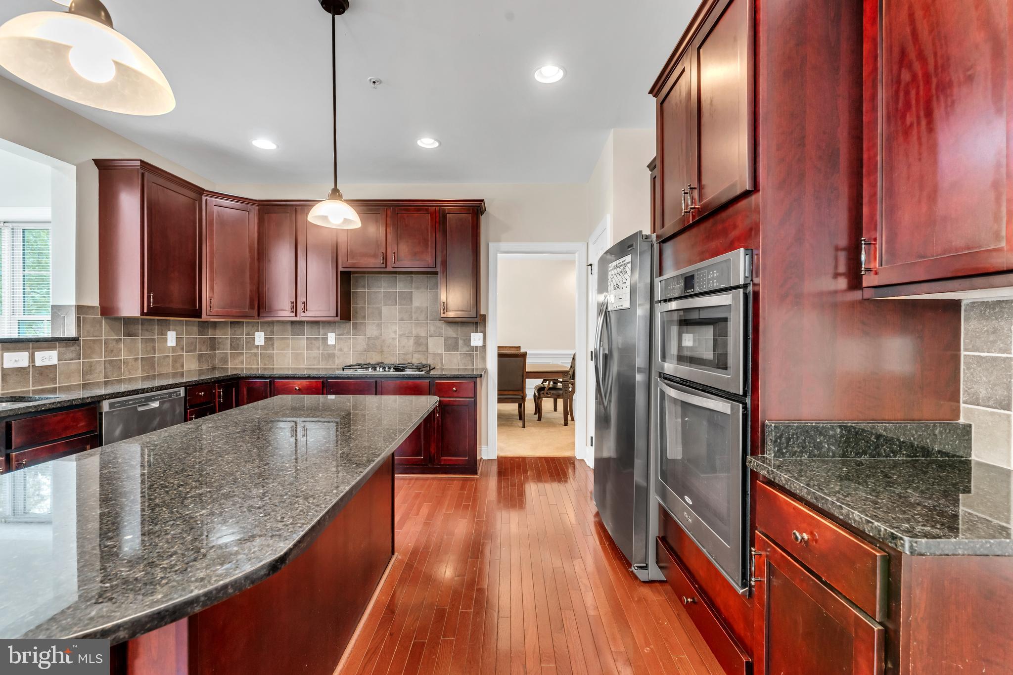 MARLBORO RIDGE - Residential