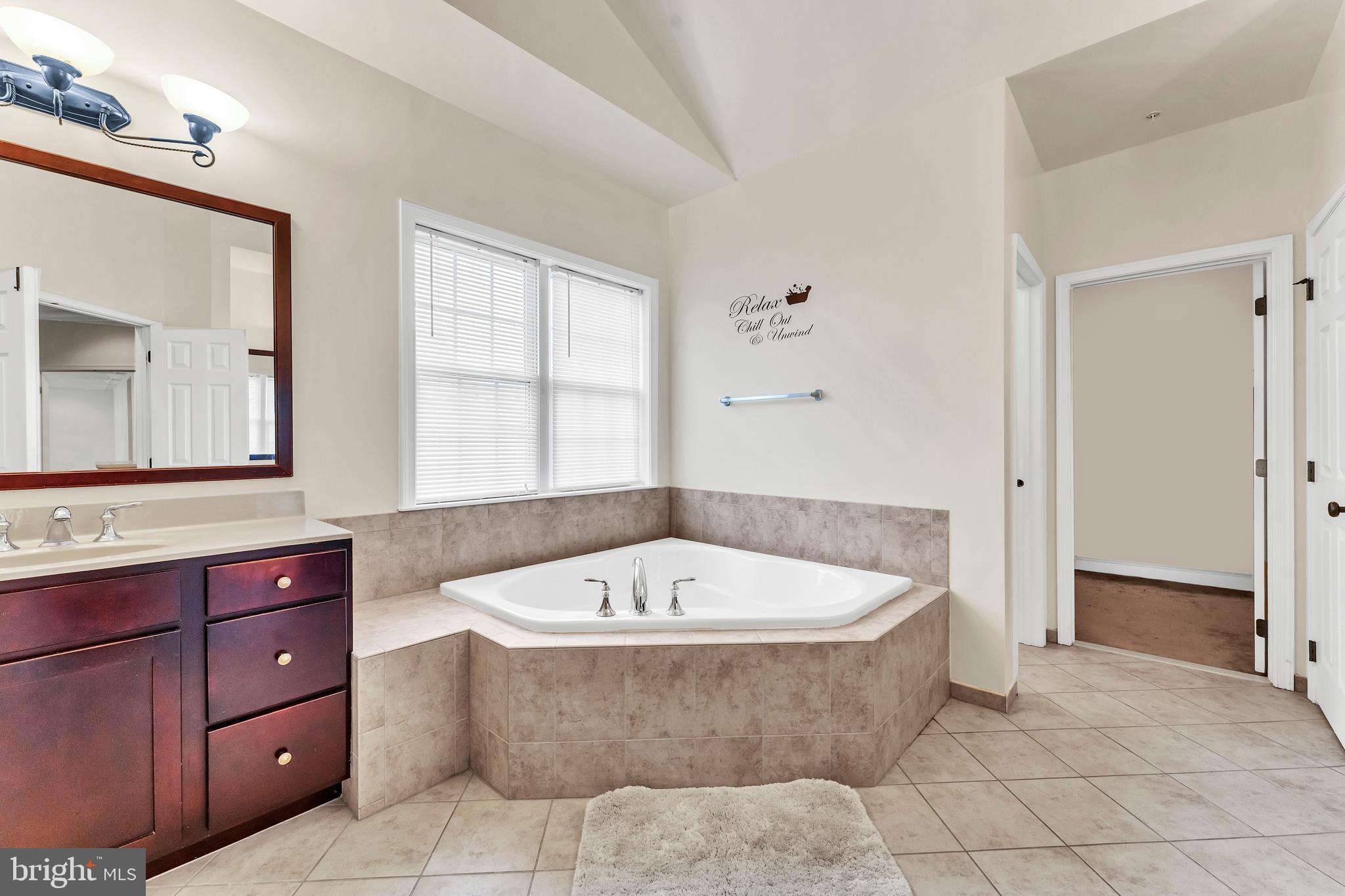 MARLBORO RIDGE - Residential