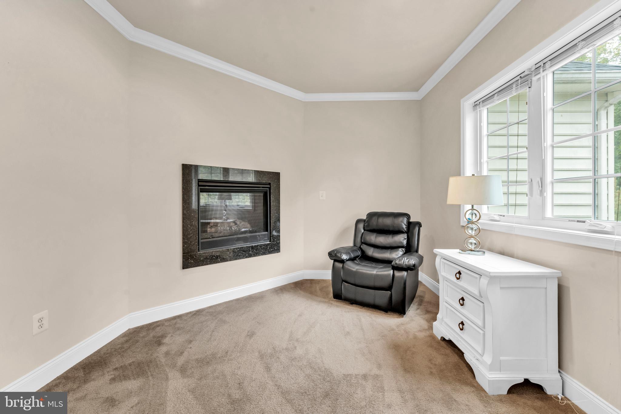 MARLBORO RIDGE - Residential