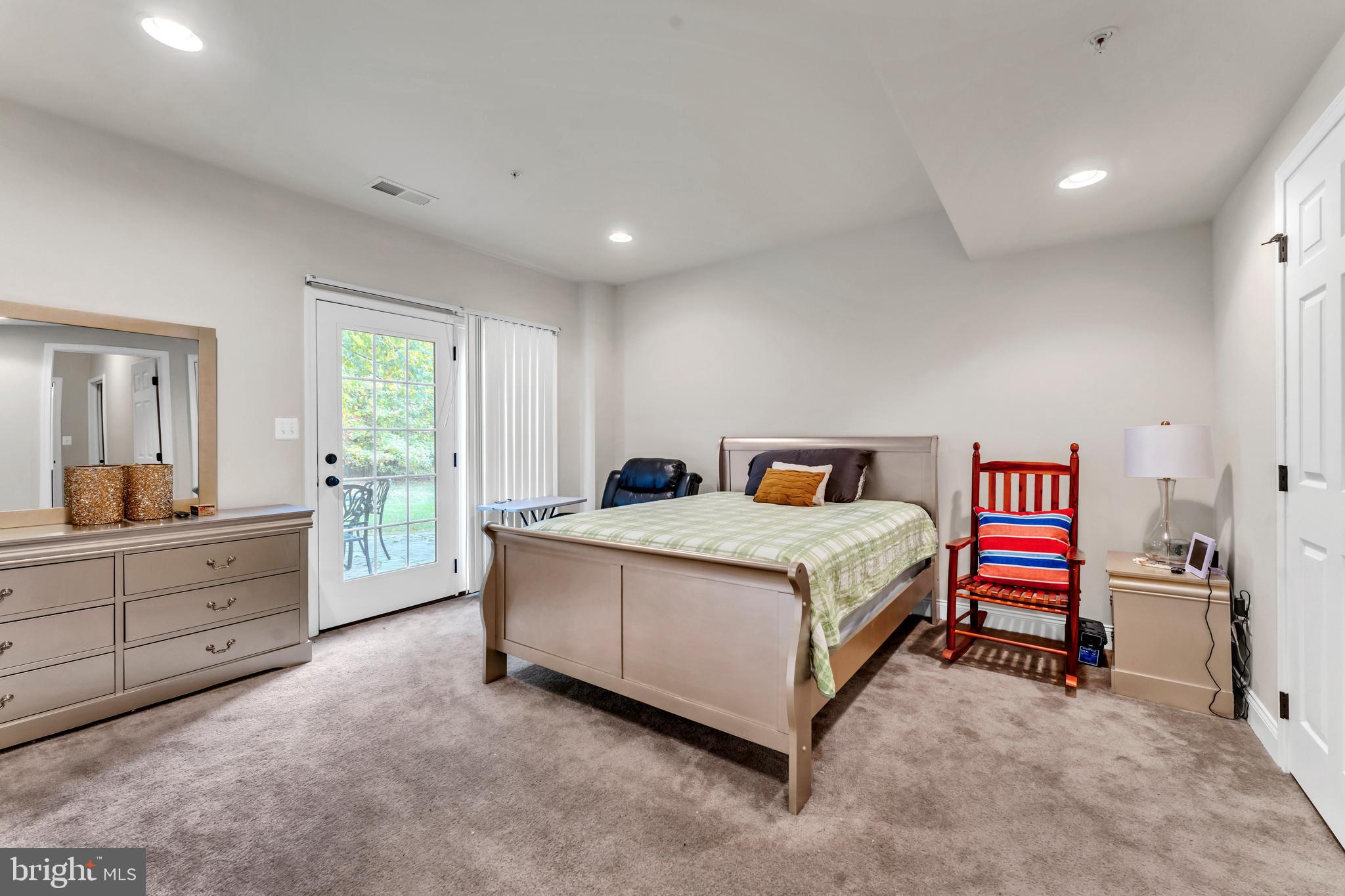 MARLBORO RIDGE - Residential