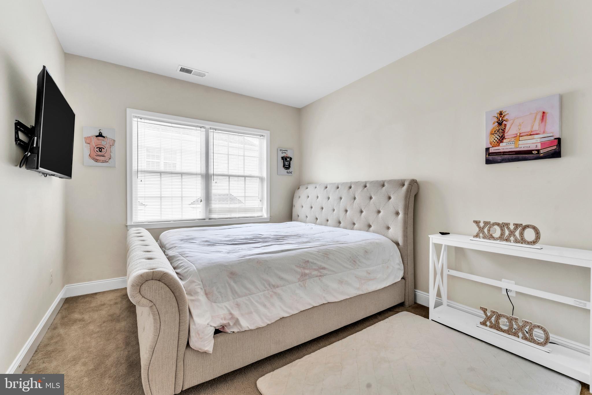 MARLBORO RIDGE - Residential