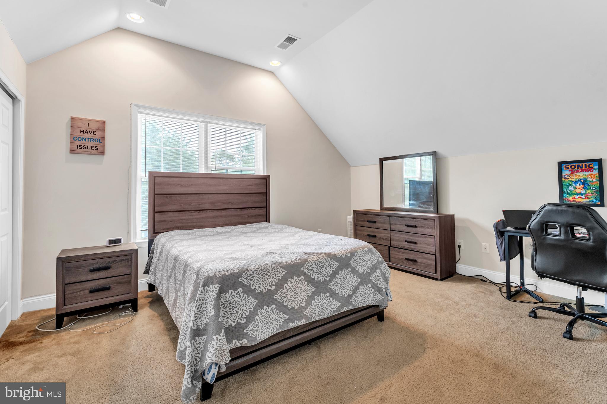 MARLBORO RIDGE - Residential