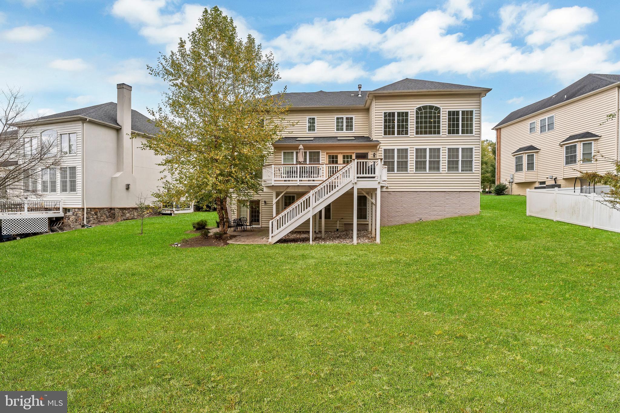 MARLBORO RIDGE - Residential