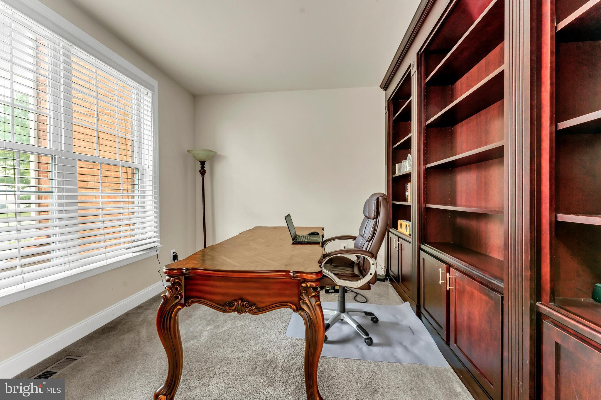 MARLBORO RIDGE - Residential