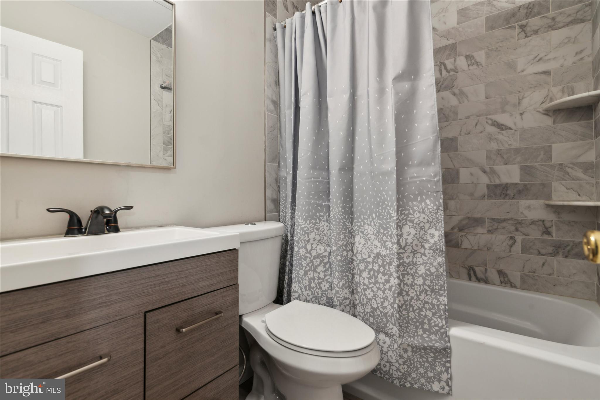COBBS CREEK - Residential