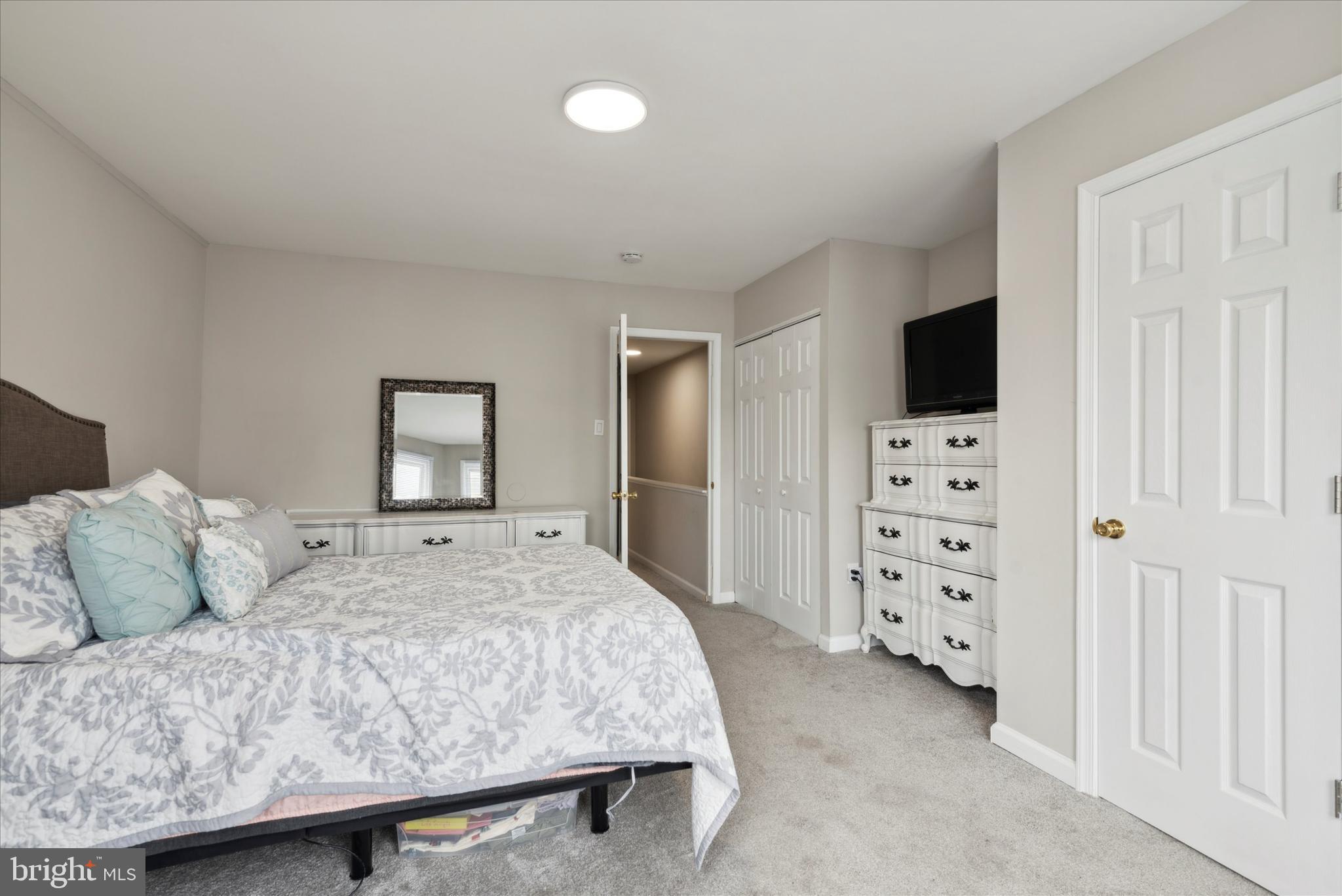 COBBS CREEK - Residential