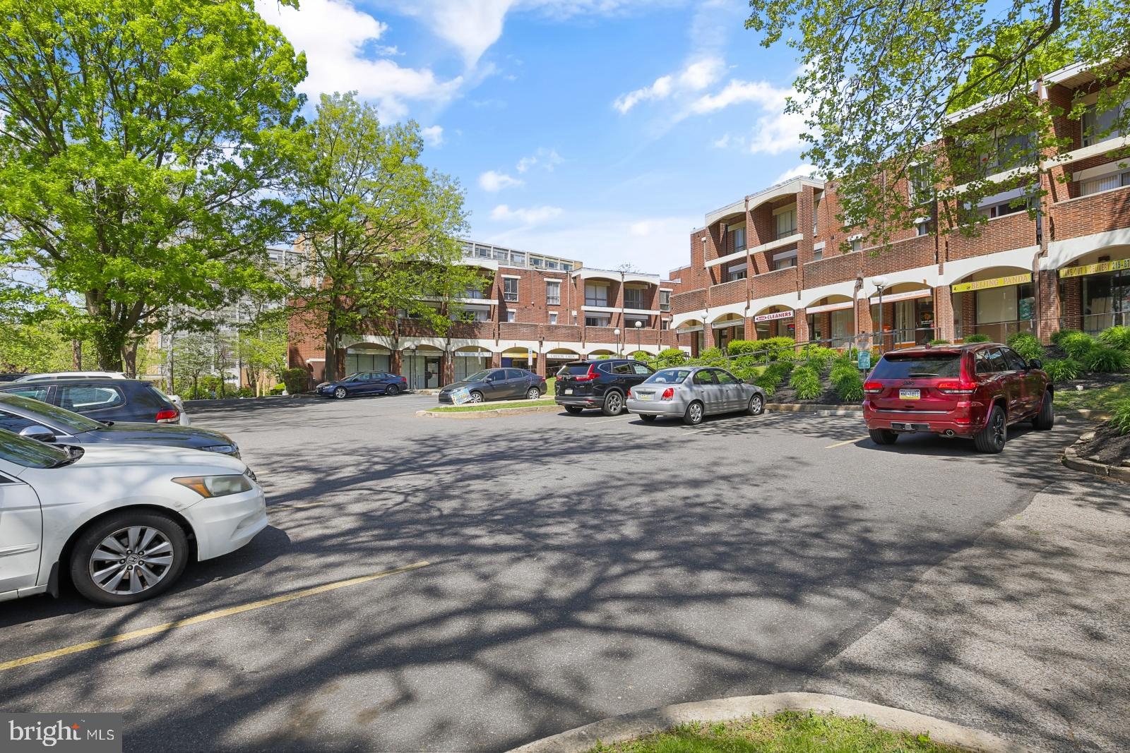 3901 CONSHOHOCKEN AVENUE 008
