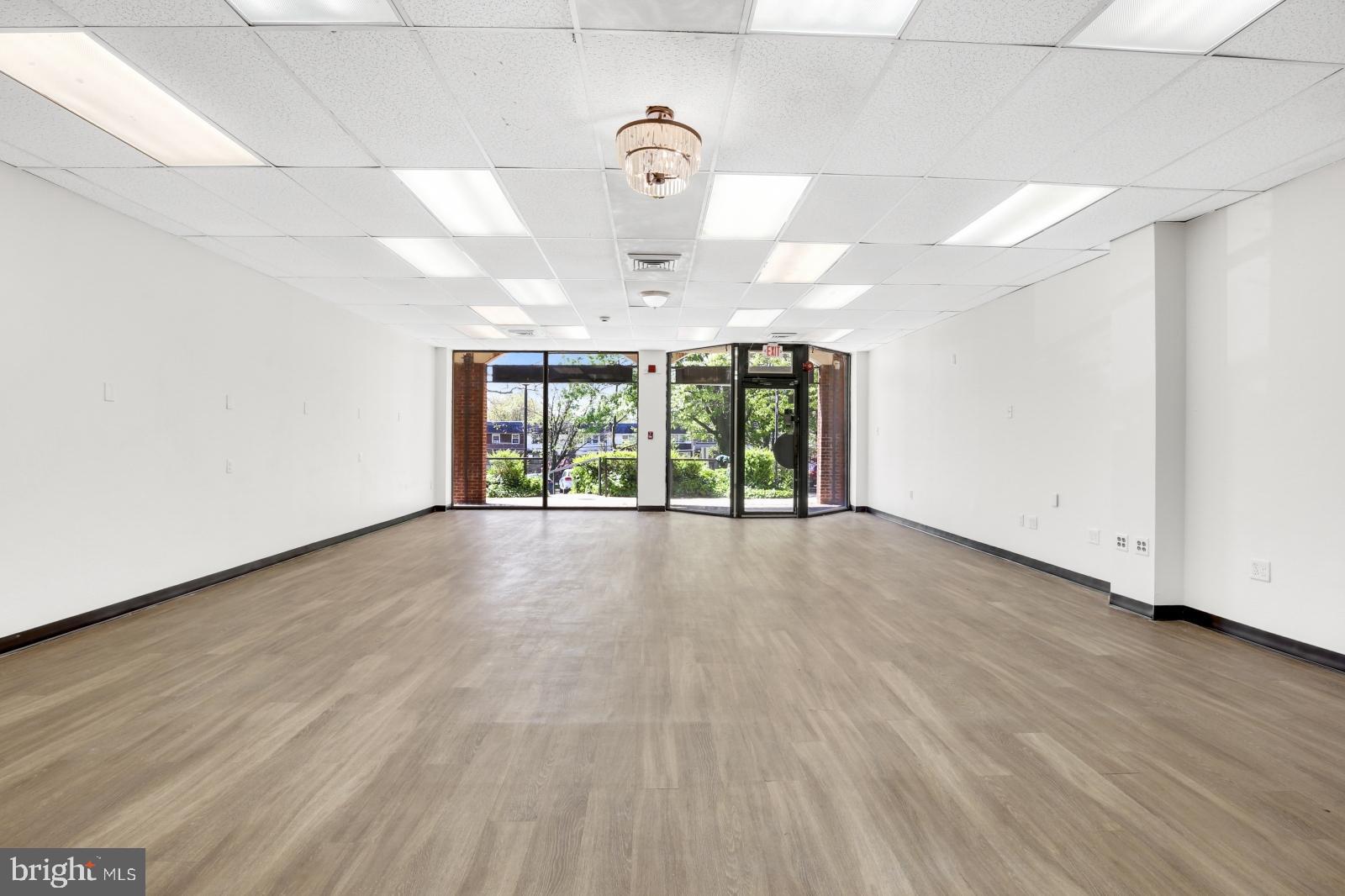 BALWYNNE PARK - Commercial Lease