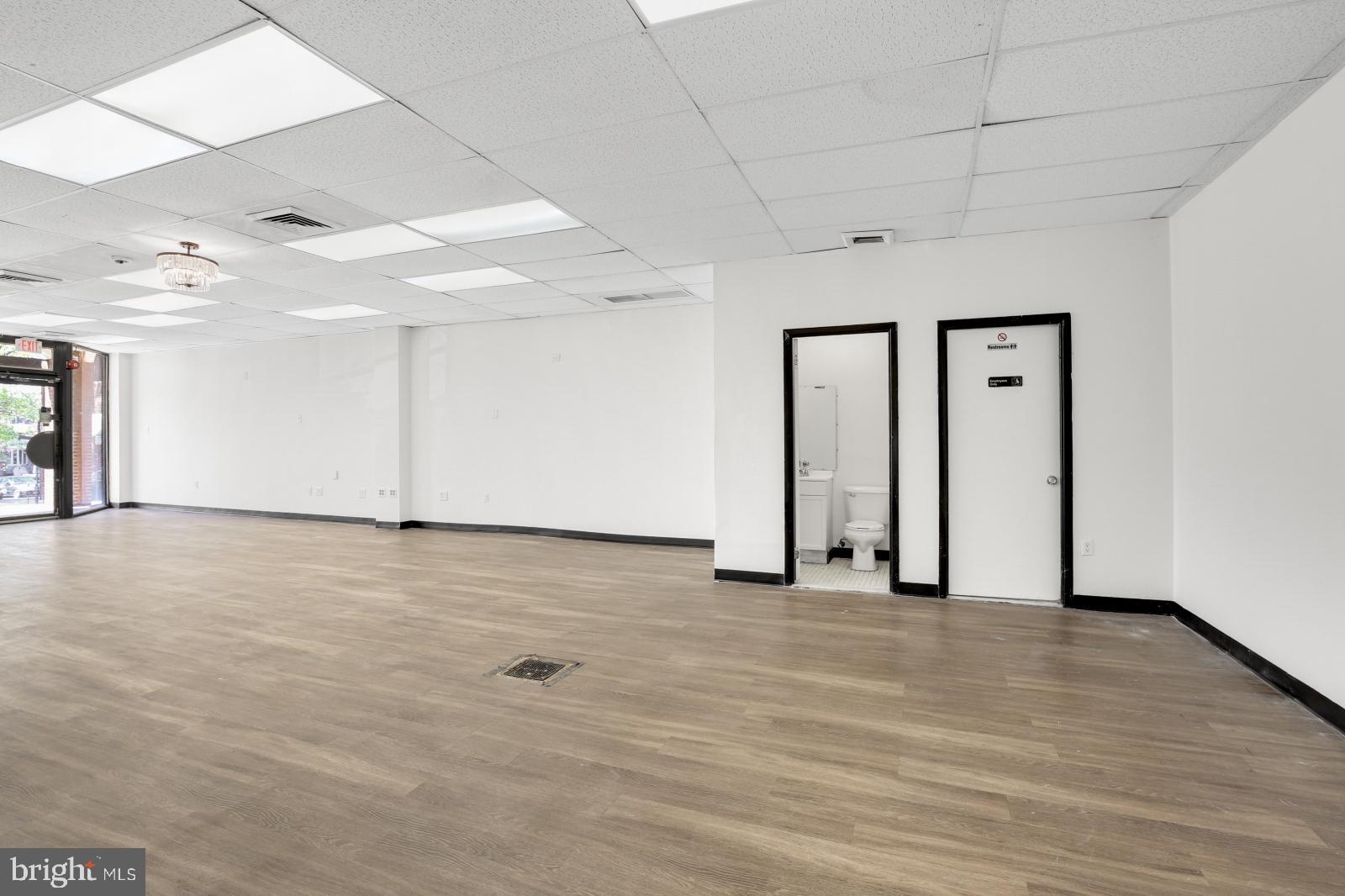 BALWYNNE PARK - Commercial Lease