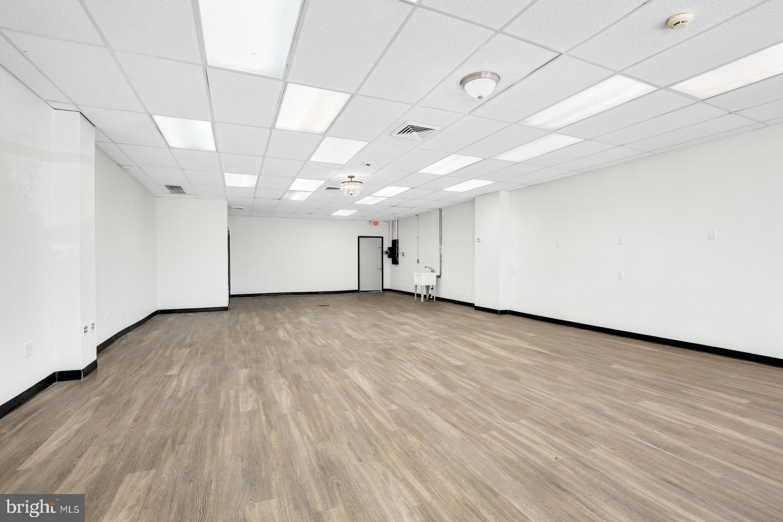 BALWYNNE PARK - Commercial Lease