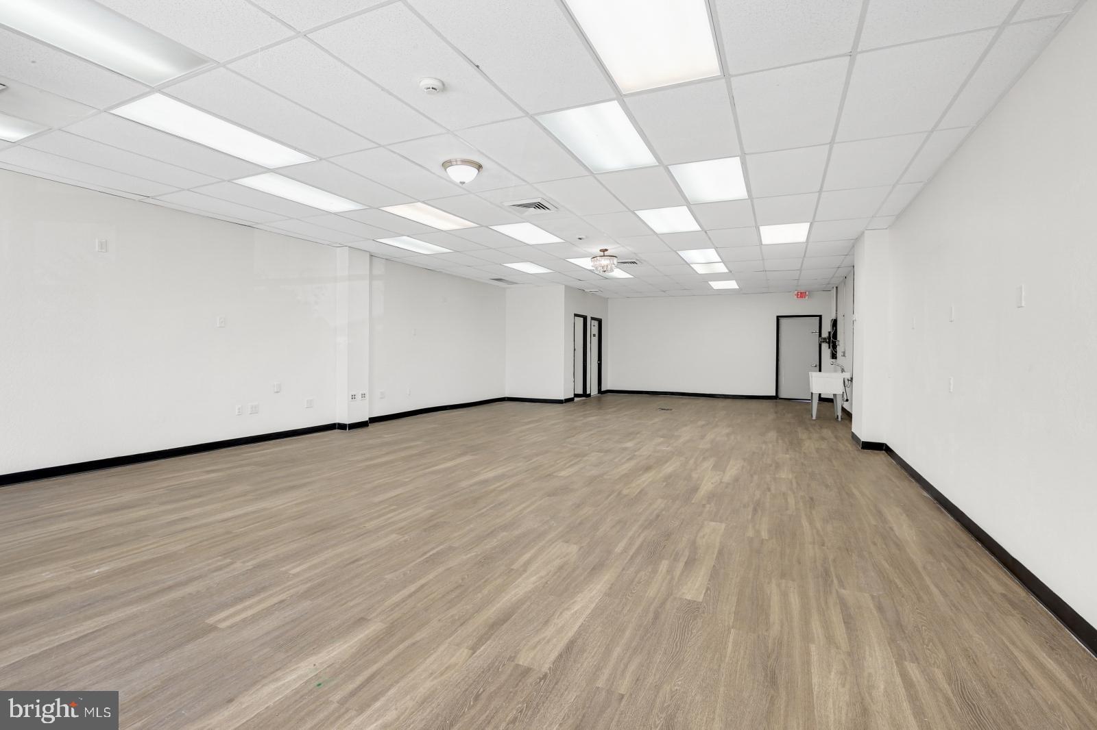 BALWYNNE PARK - Commercial Lease