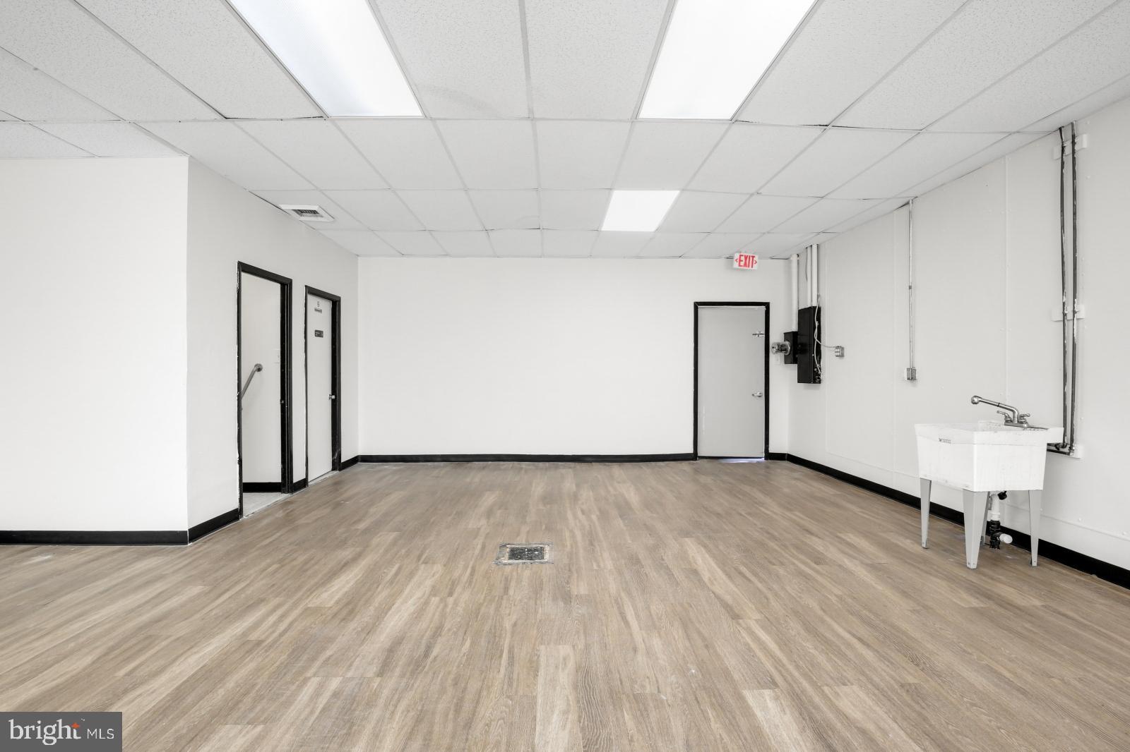 BALWYNNE PARK - Commercial Lease