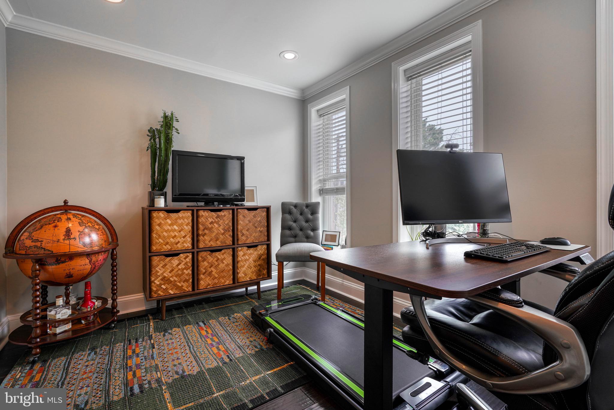 RIVERSIDE - Residential