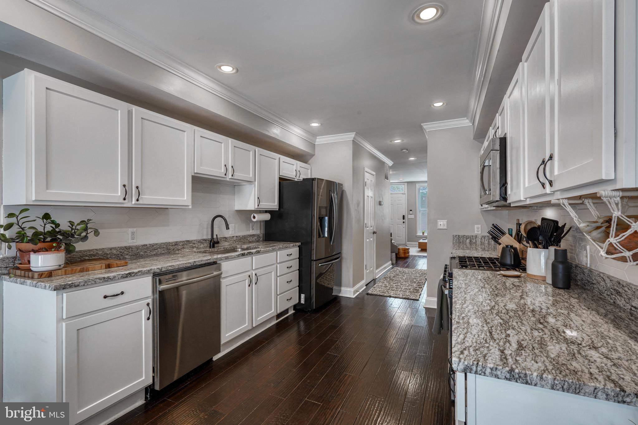 RIVERSIDE - Residential