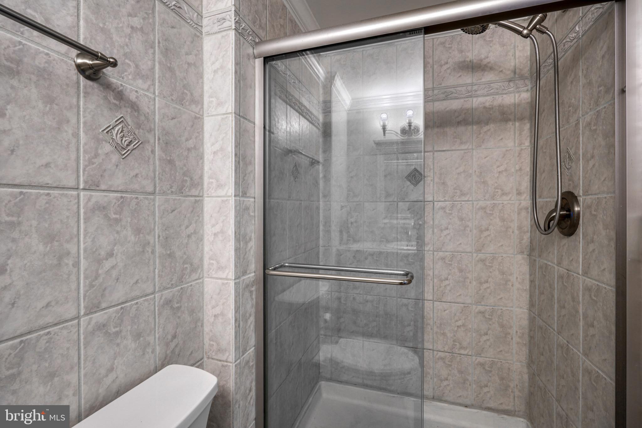 RIVERSIDE - Residential