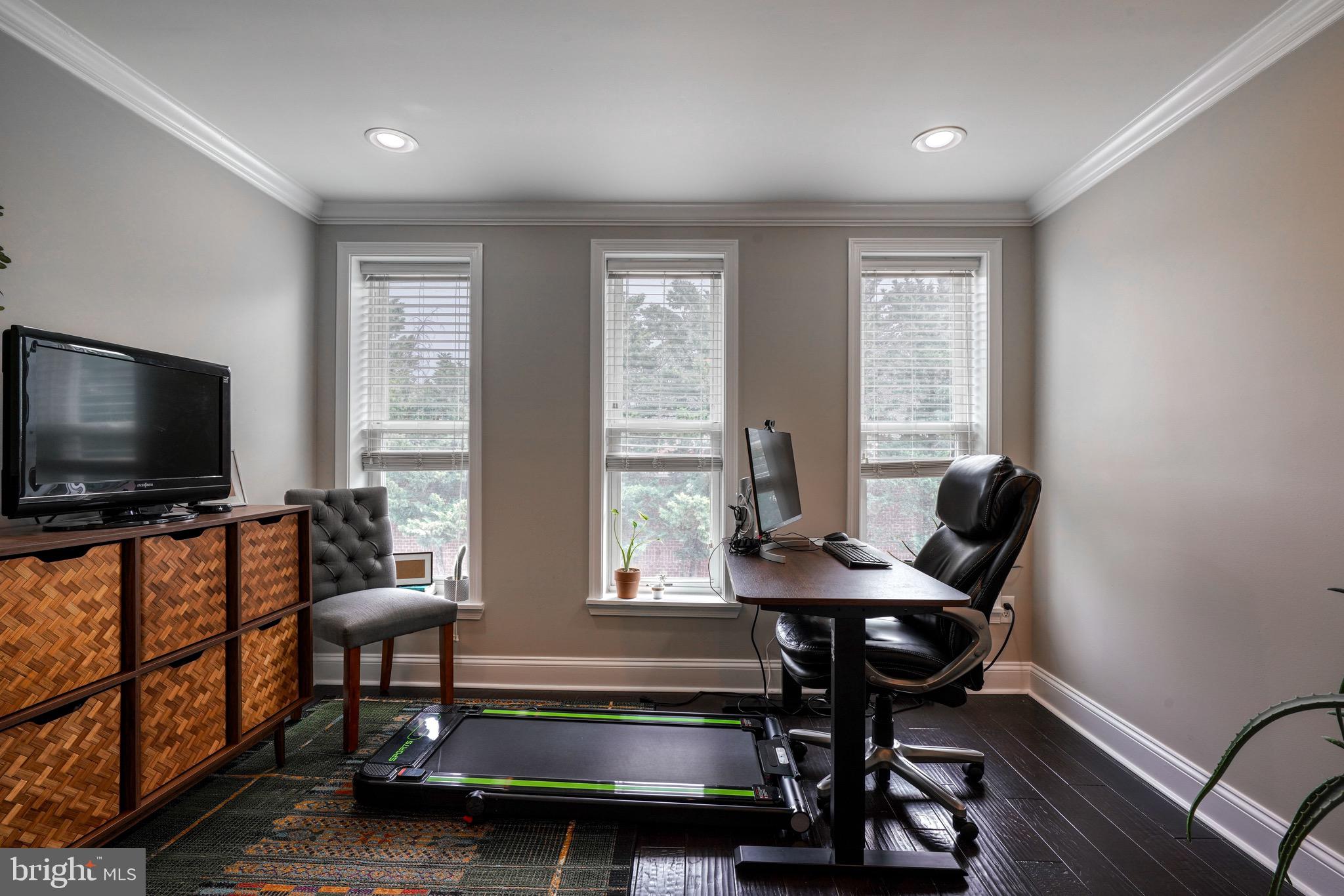 RIVERSIDE - Residential