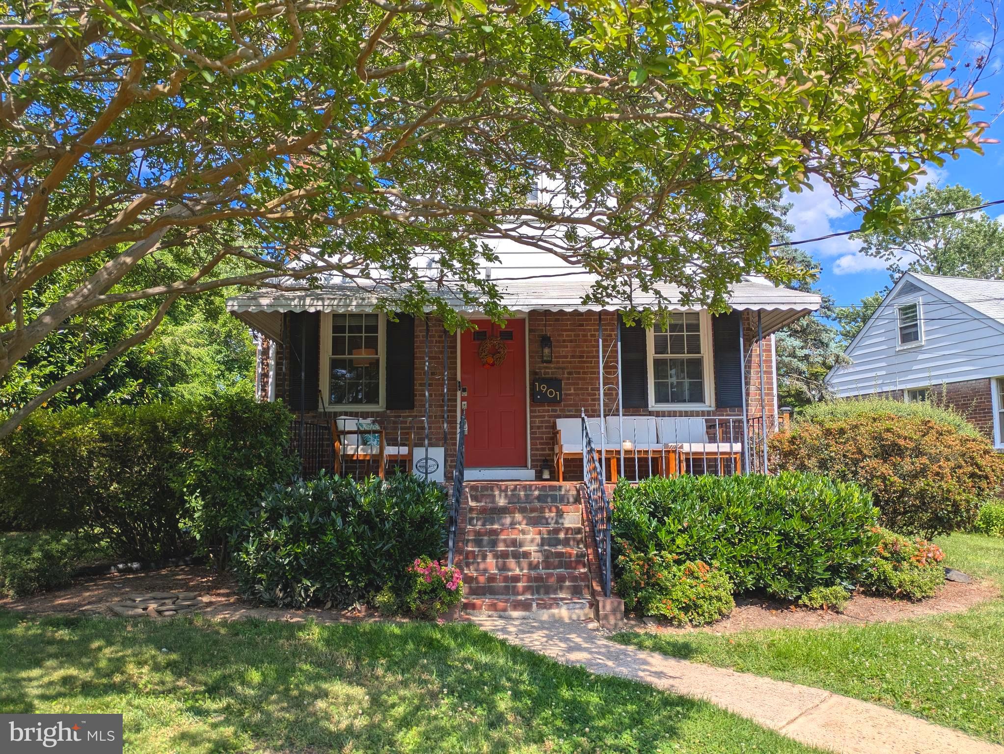 1901 SCROGGINS ROAD