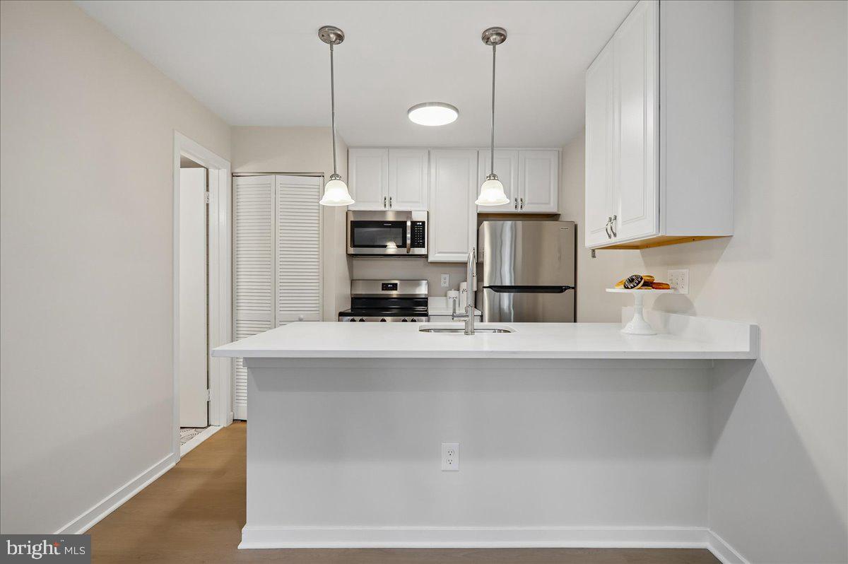 10102 HELLINGLY 303