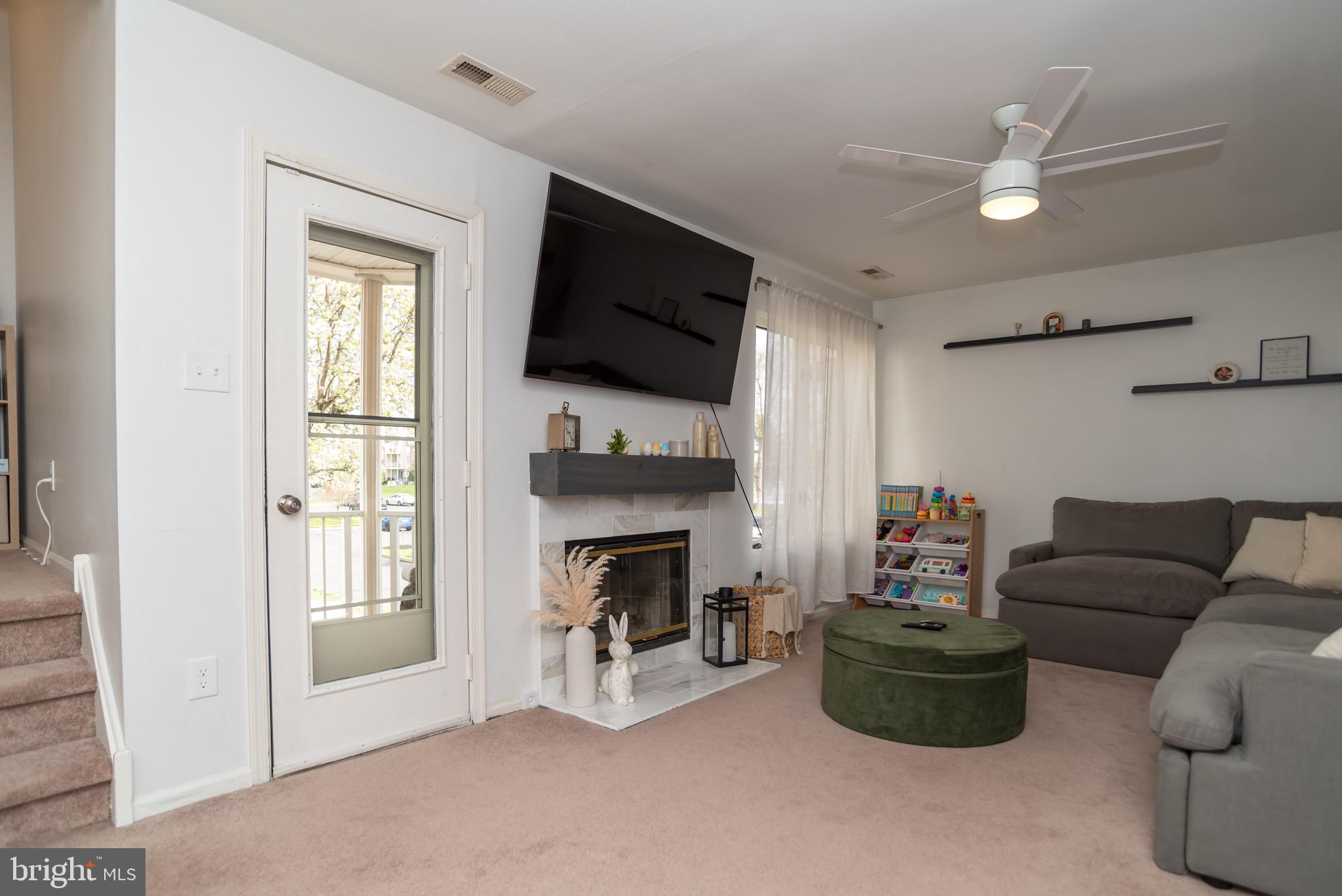 CRESTWOOD CONDO - Residential Lease