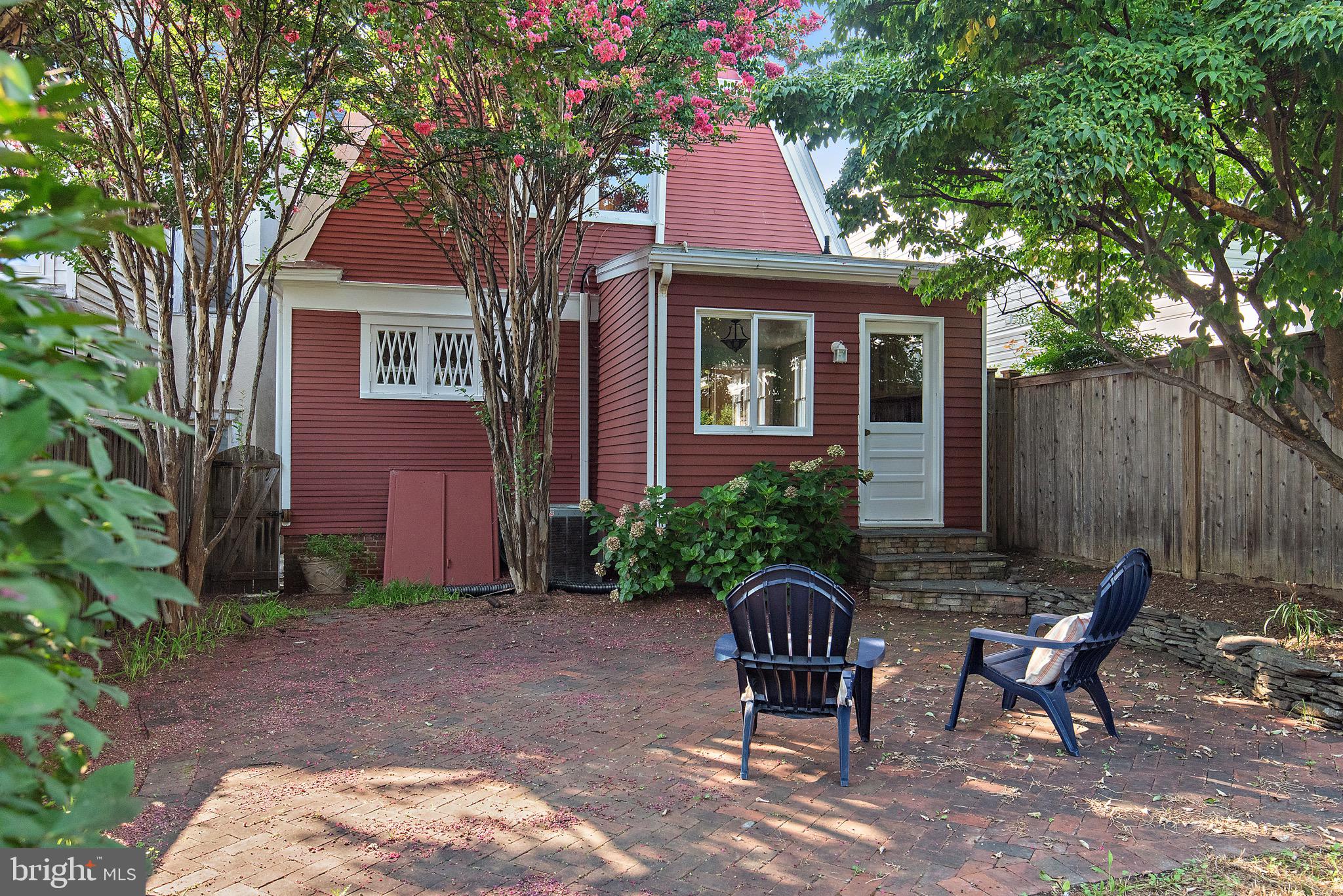 HISTORIC DISTRICT - Residential