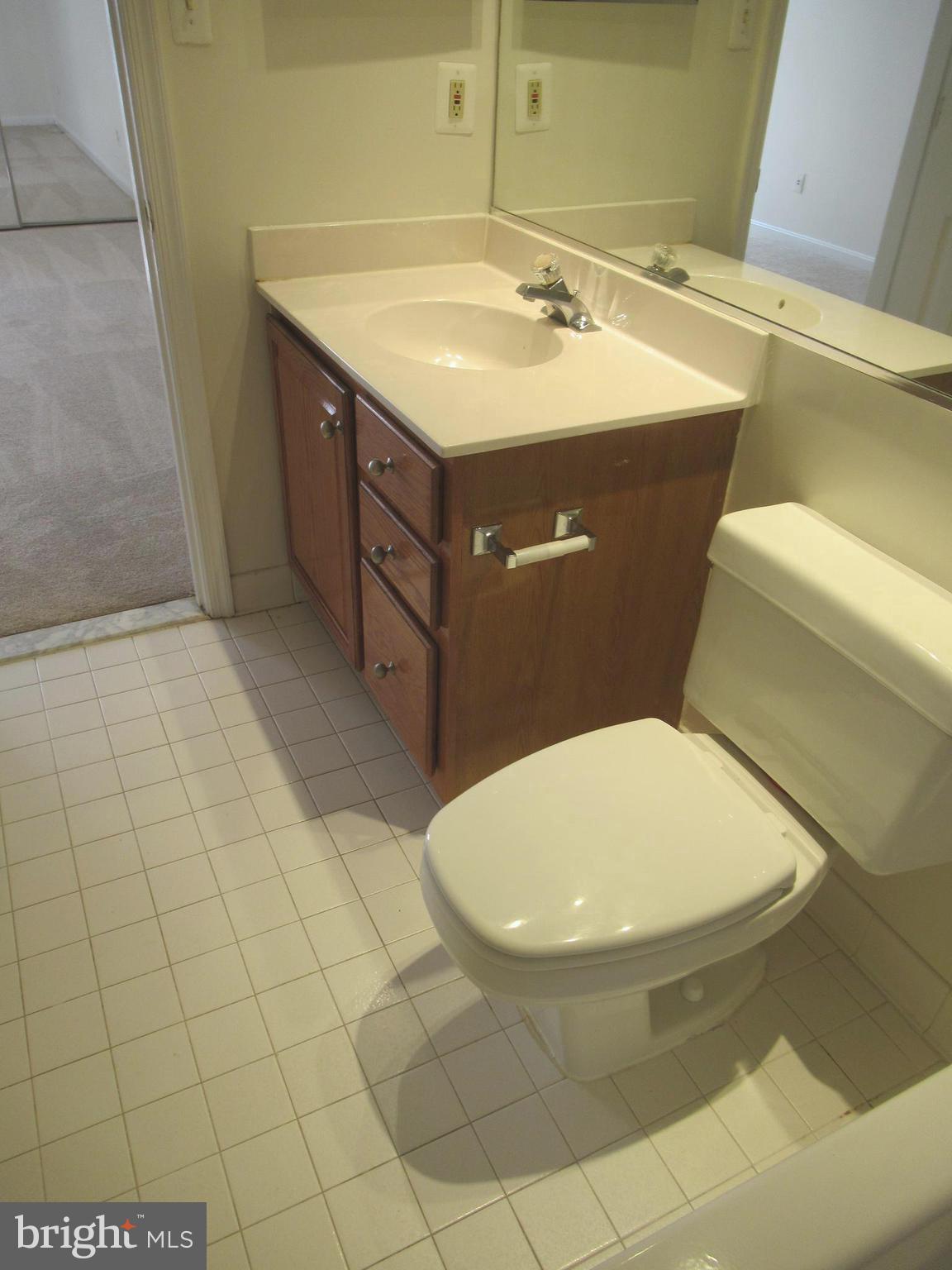 ETON SQUARE - Residential Lease