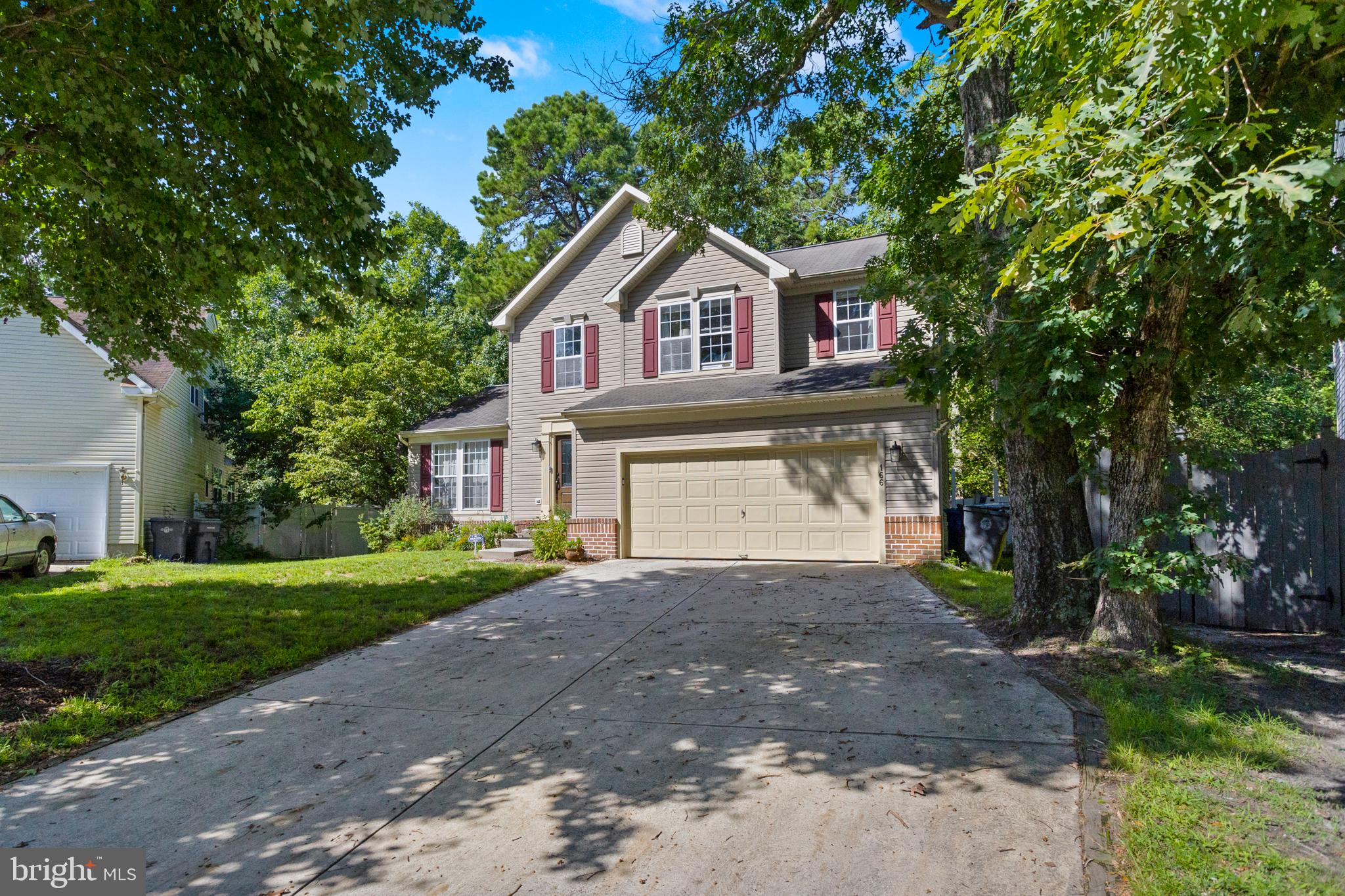 166 CANTERBURY COURT